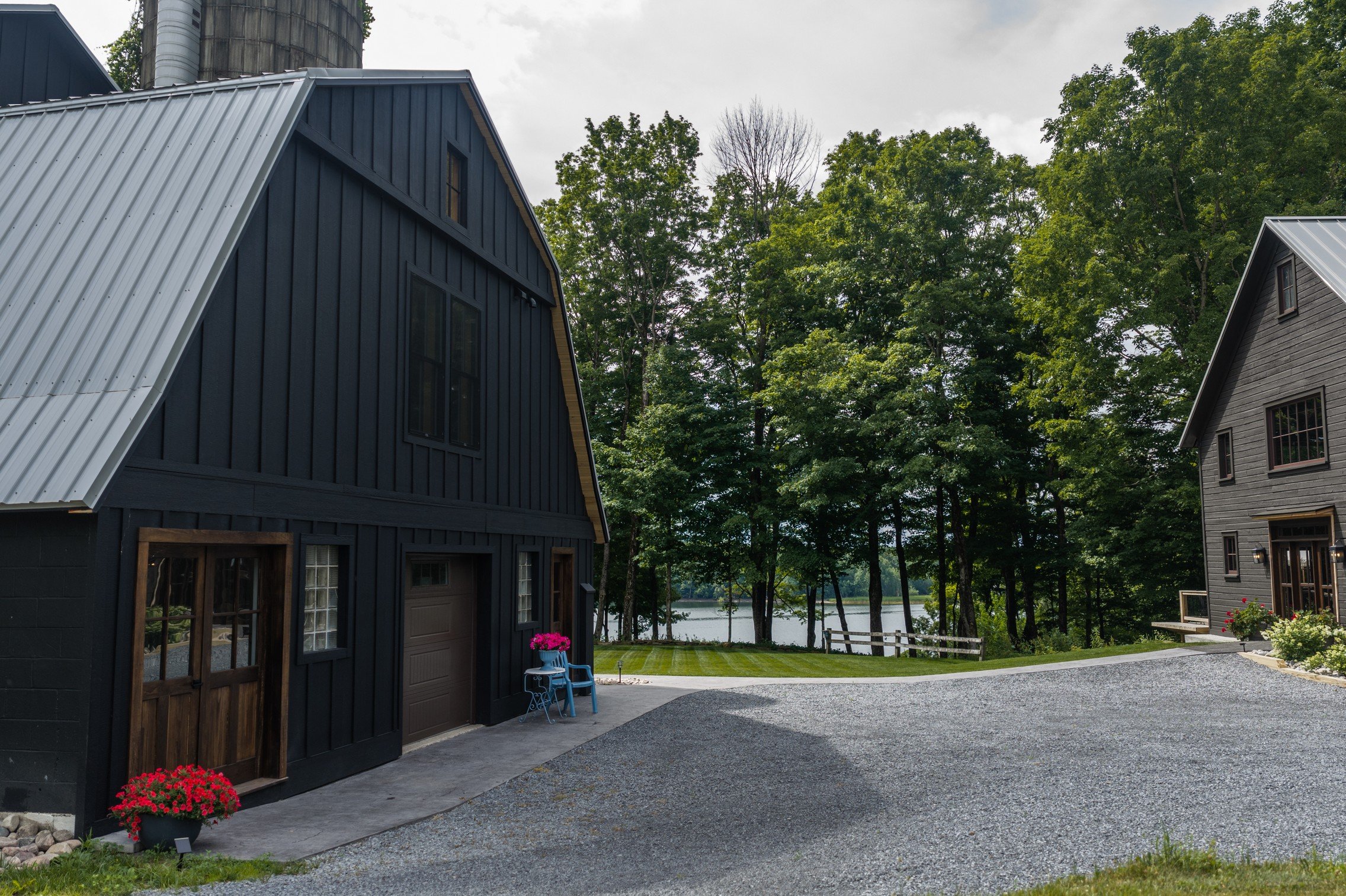 Lakeview Barns 16.jpg