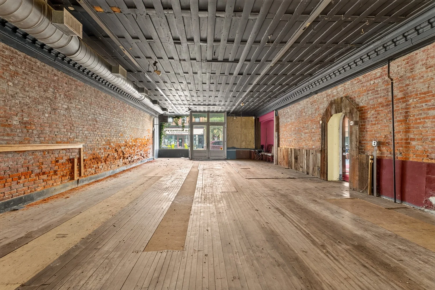 1031 Exchange & Redevelopment — photograph 10