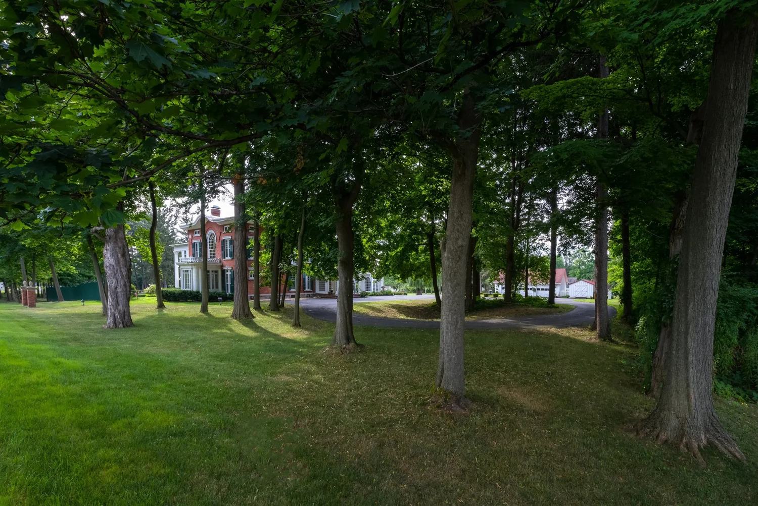 The Fairfield Estate — photograph 14