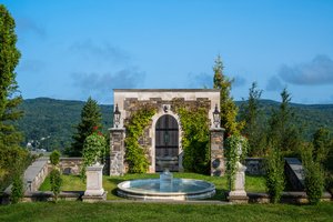 Meadowood Estate thumbnail 9