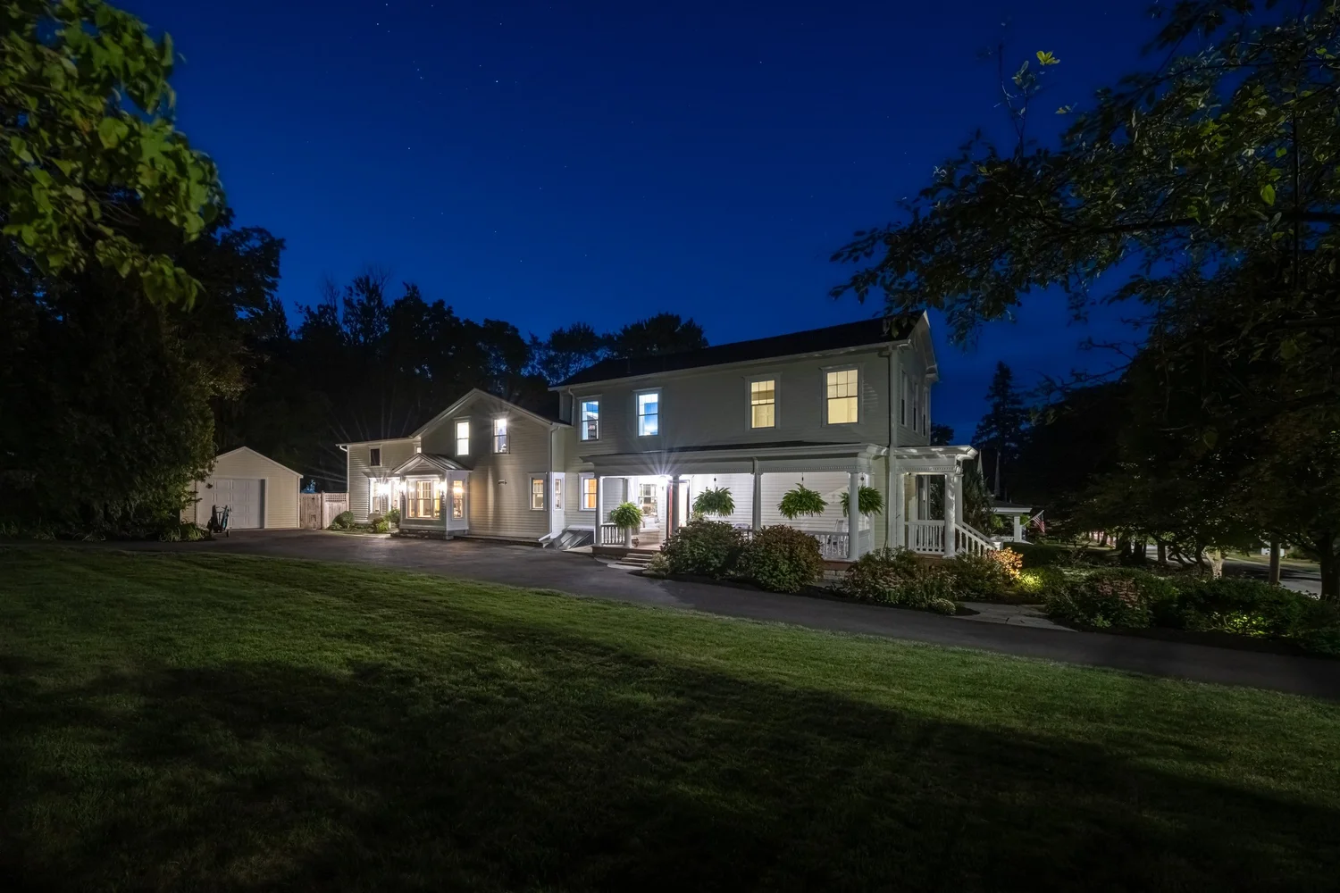 The Barrow House — photograph 18