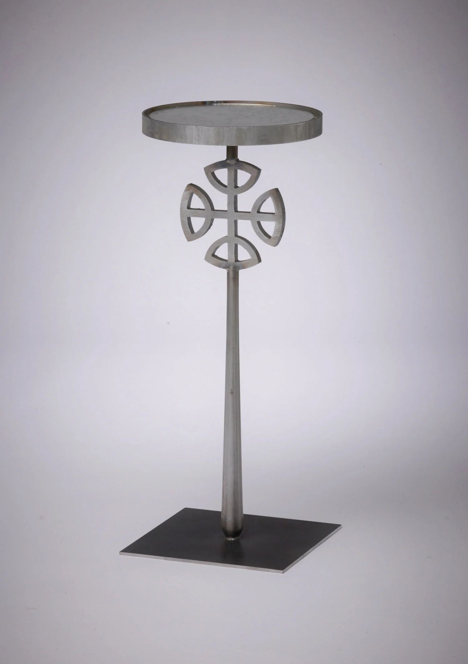Silas-9.75diameter-x-24h.jpg