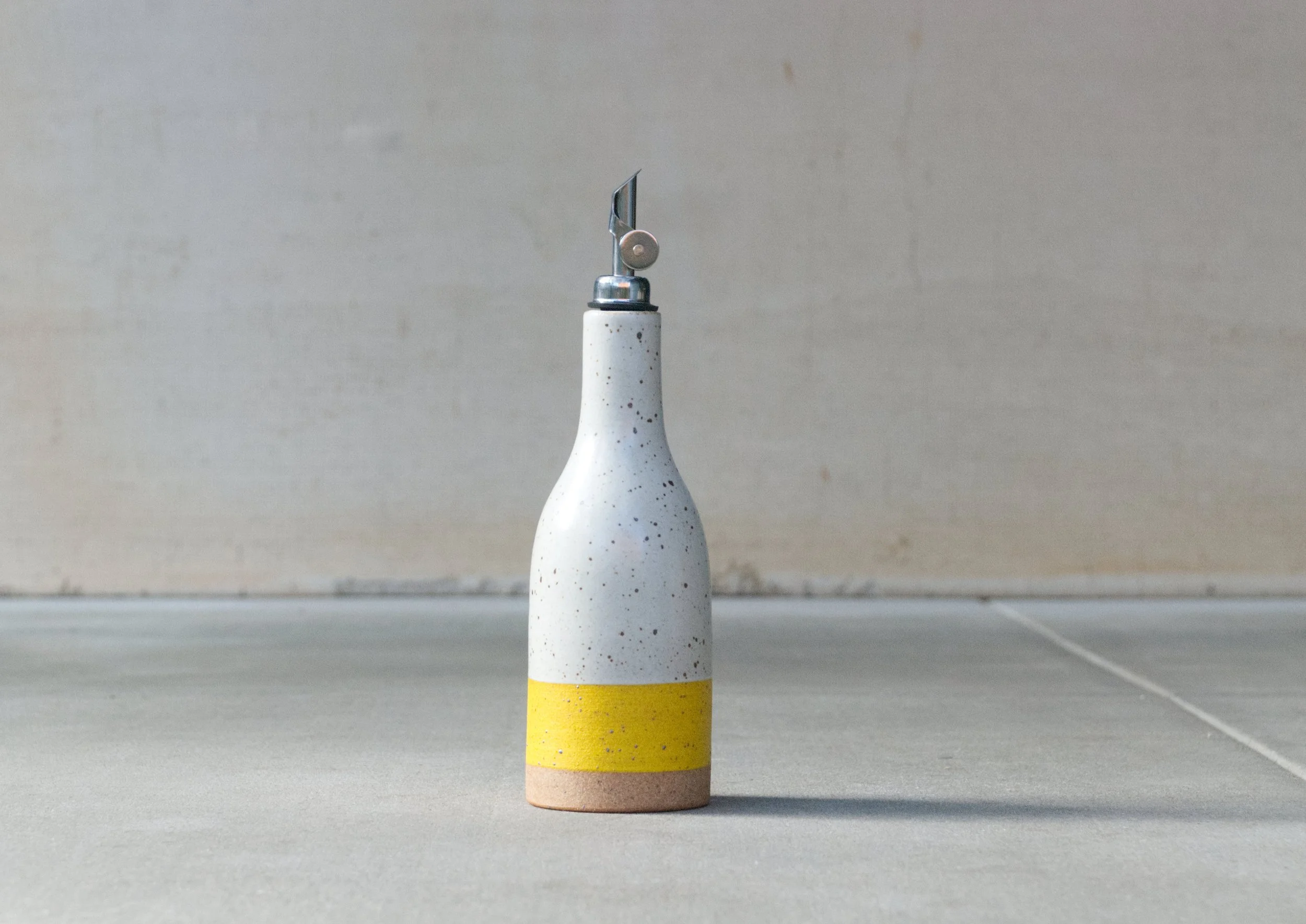 Oil Bottle Metro Yellow.jpg