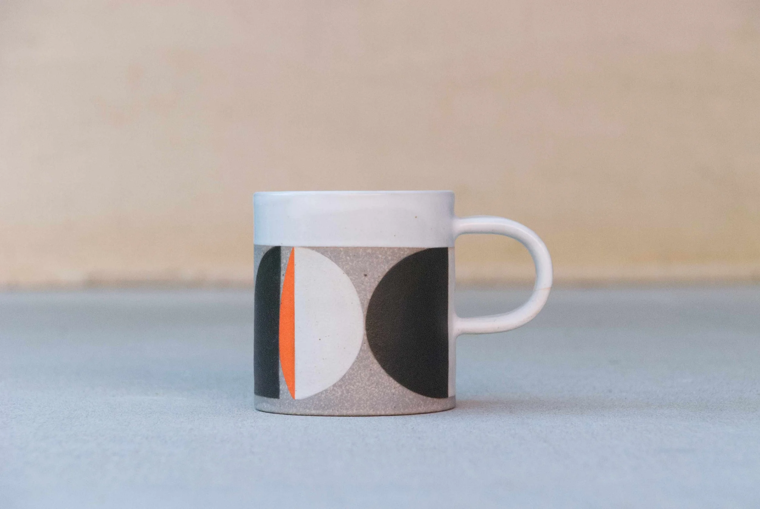 B&W pattern Mug01.jpg