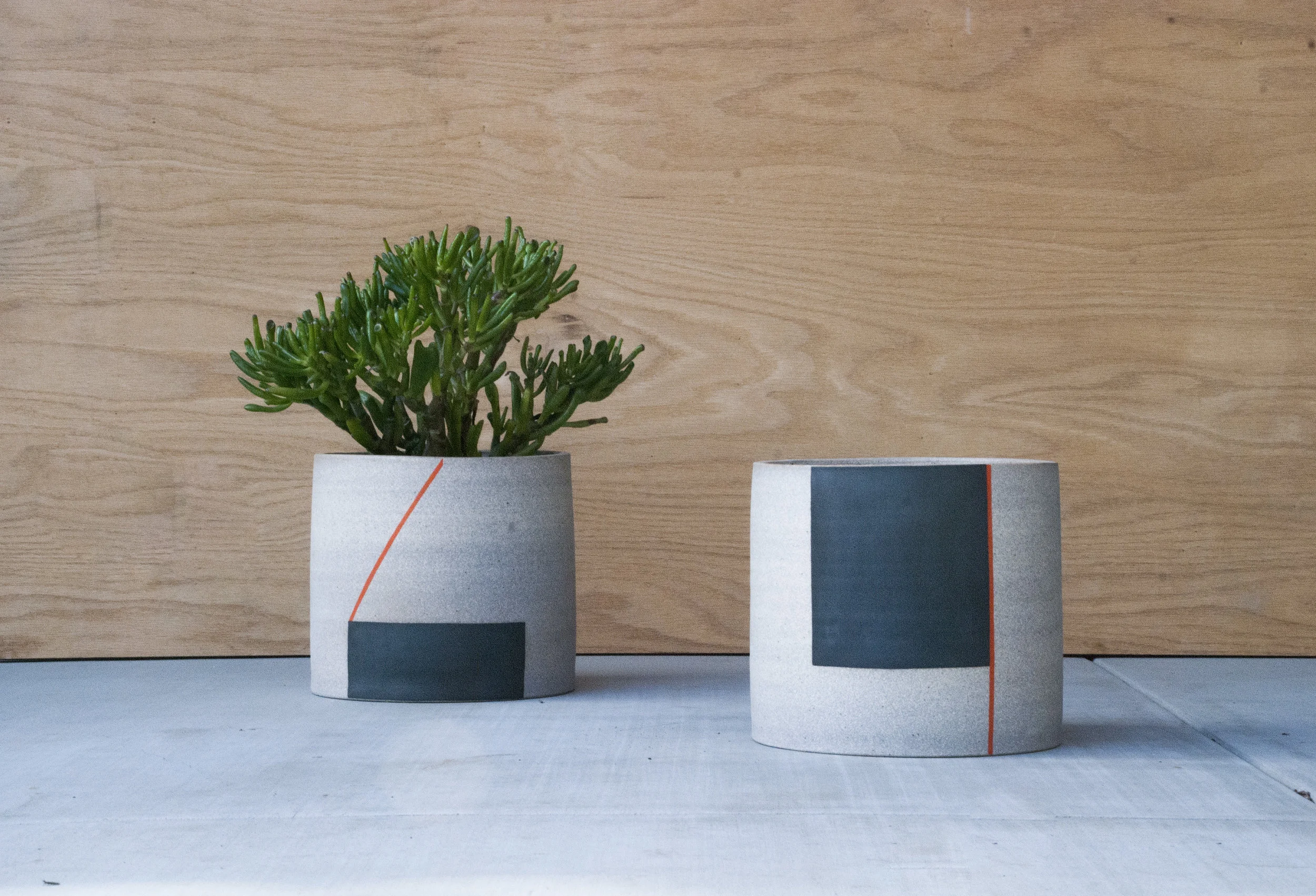 Square and line planter