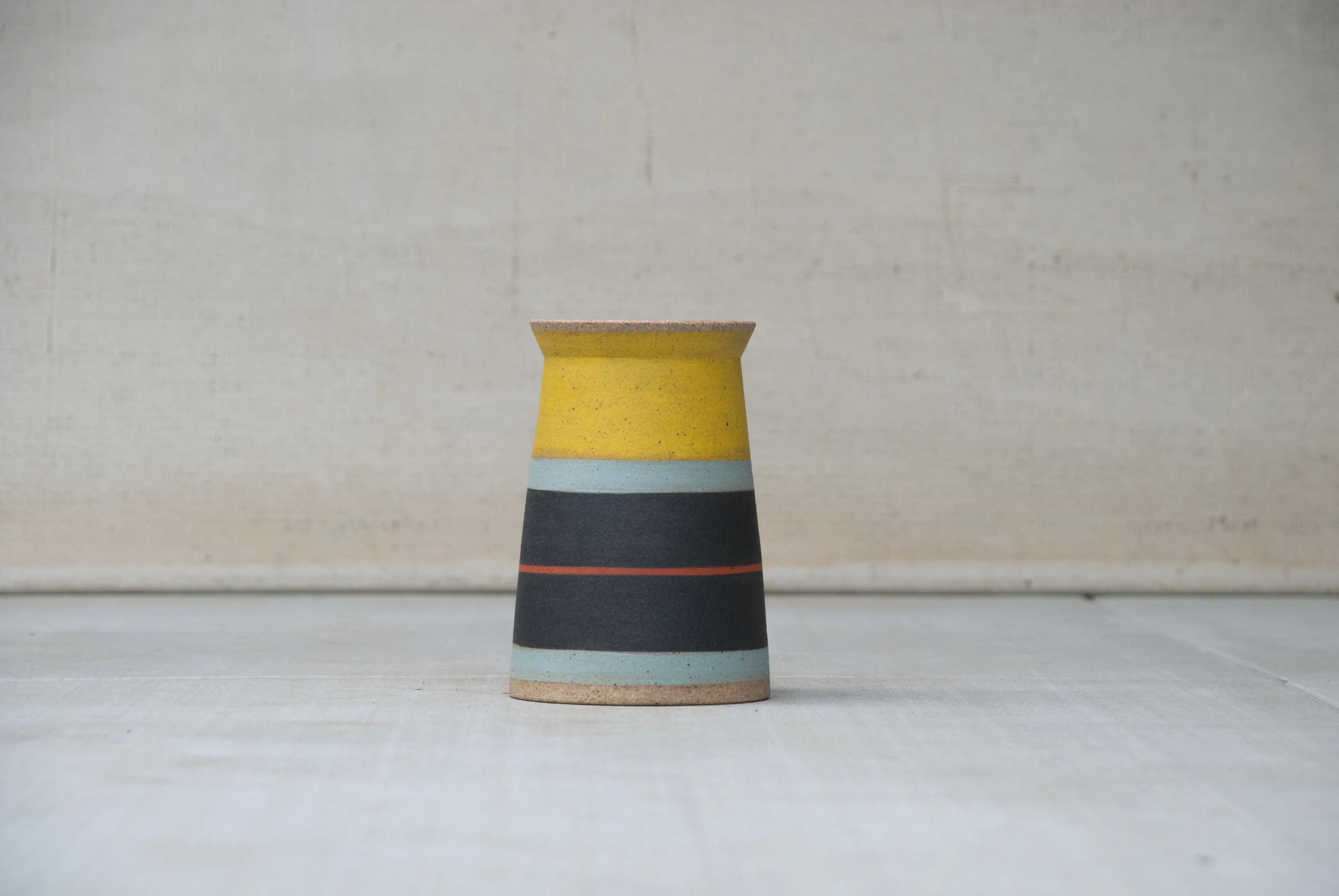 Stripe vase yellow top 002.jpg