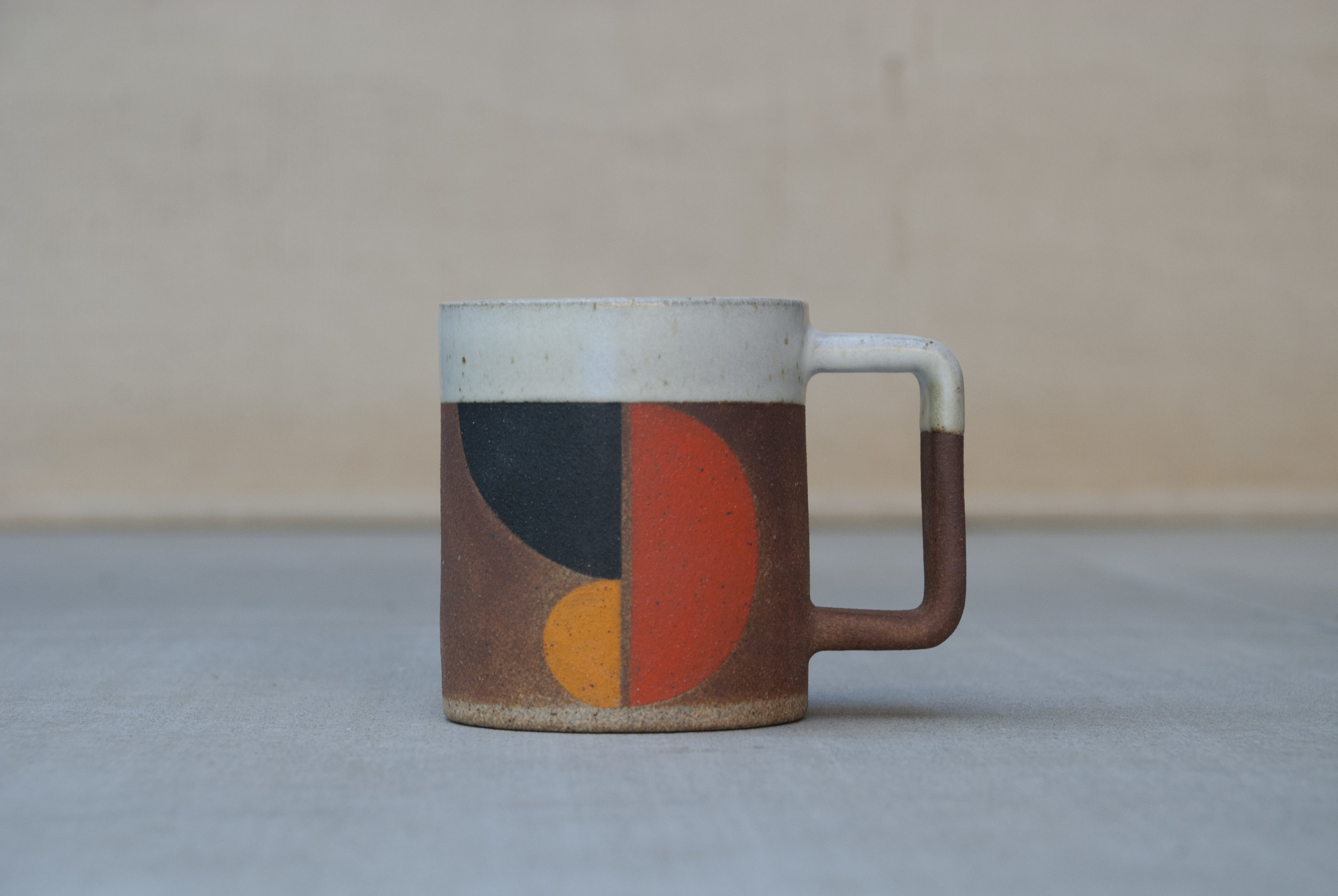 Brown graphic mug 02.jpg