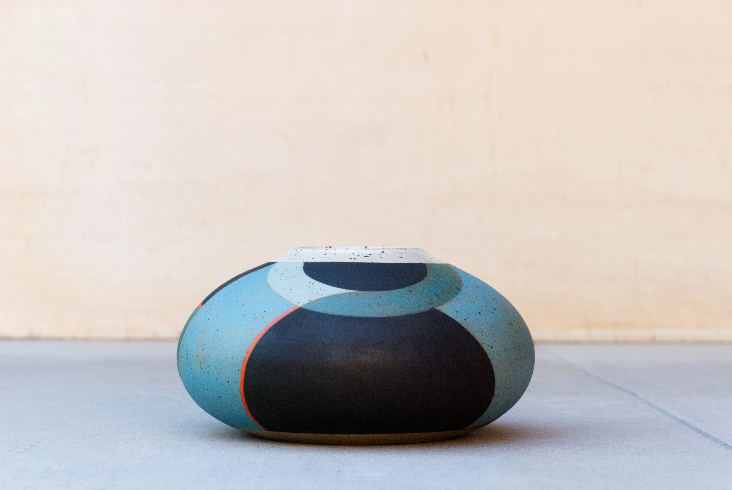 Swell Vase A01.jpg