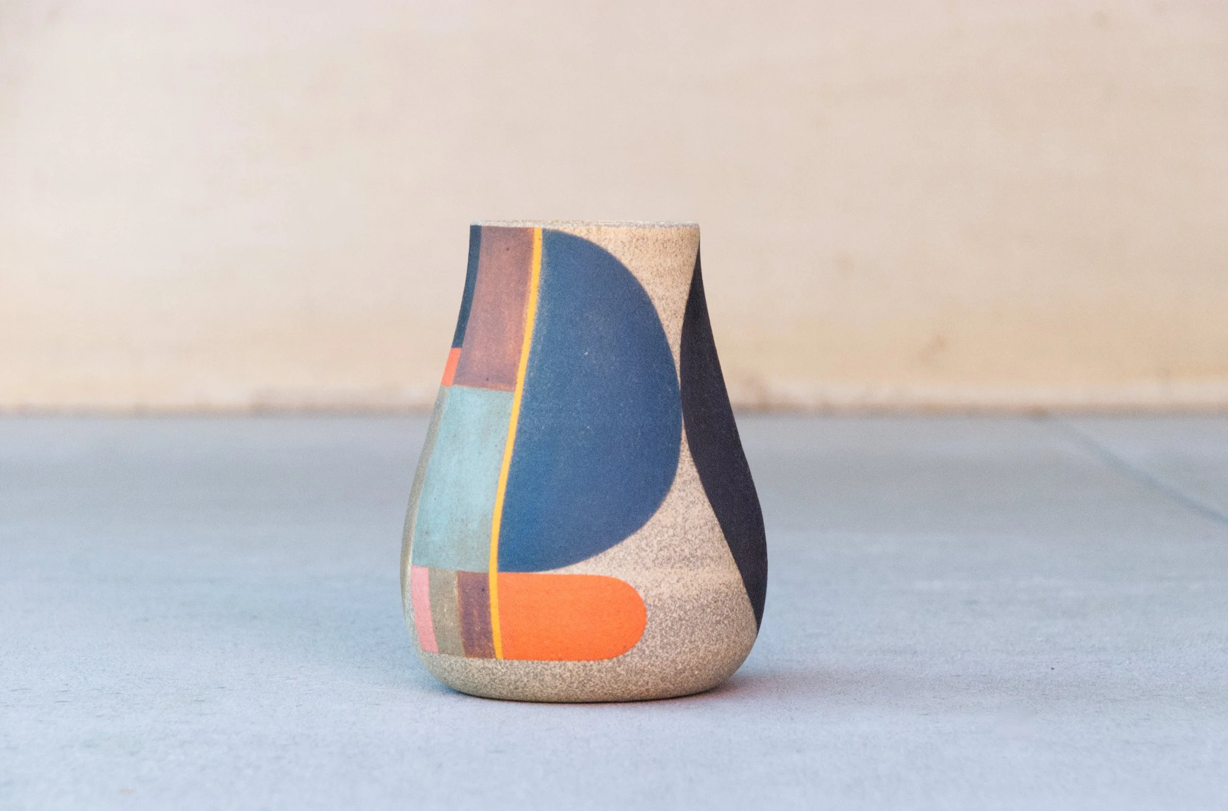 Tall Pattern Vase D01.jpg