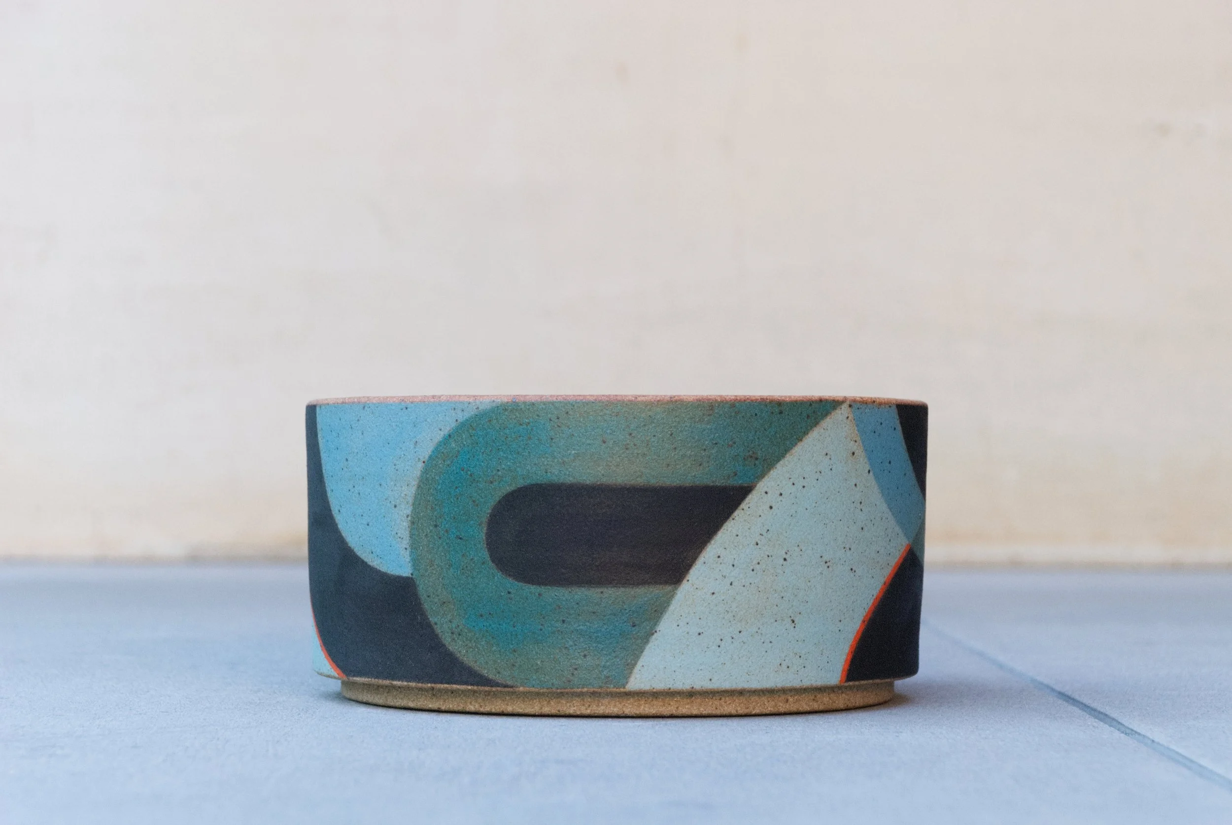 Swell Planter Low B02.jpg