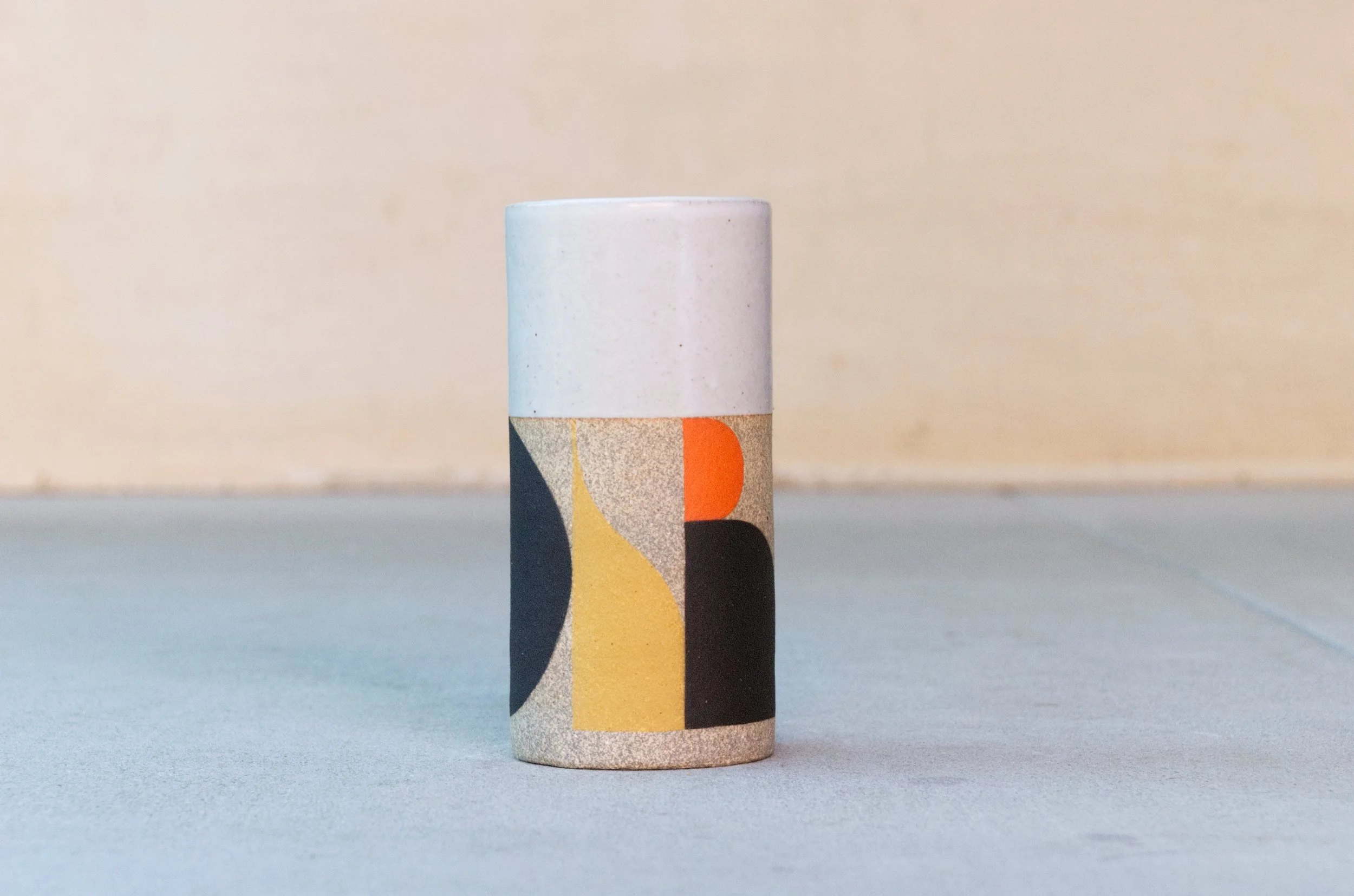 Small Cylender Pattern Vase 02.jpg