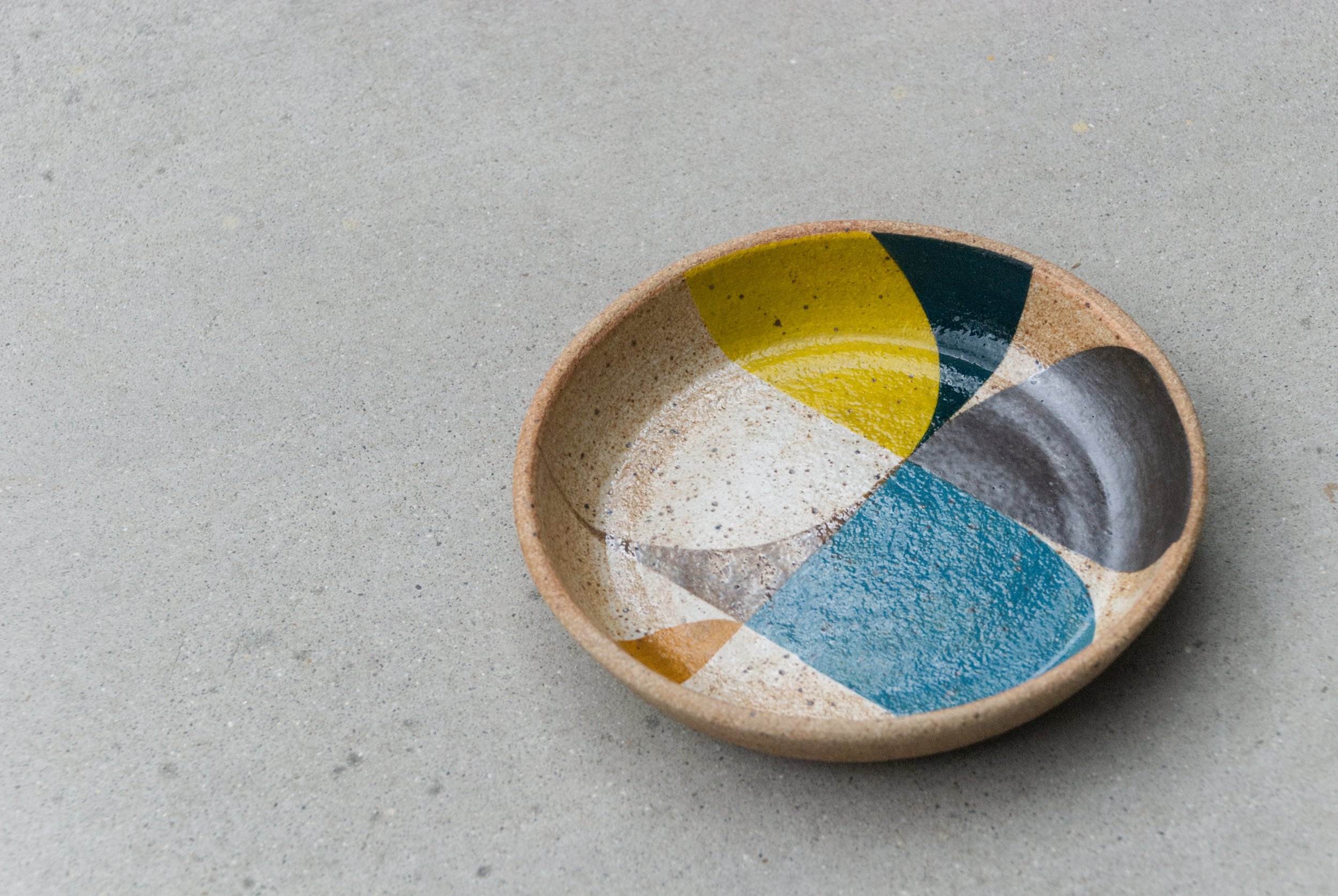 Pattern Dish Yellow Blue 02.jpg