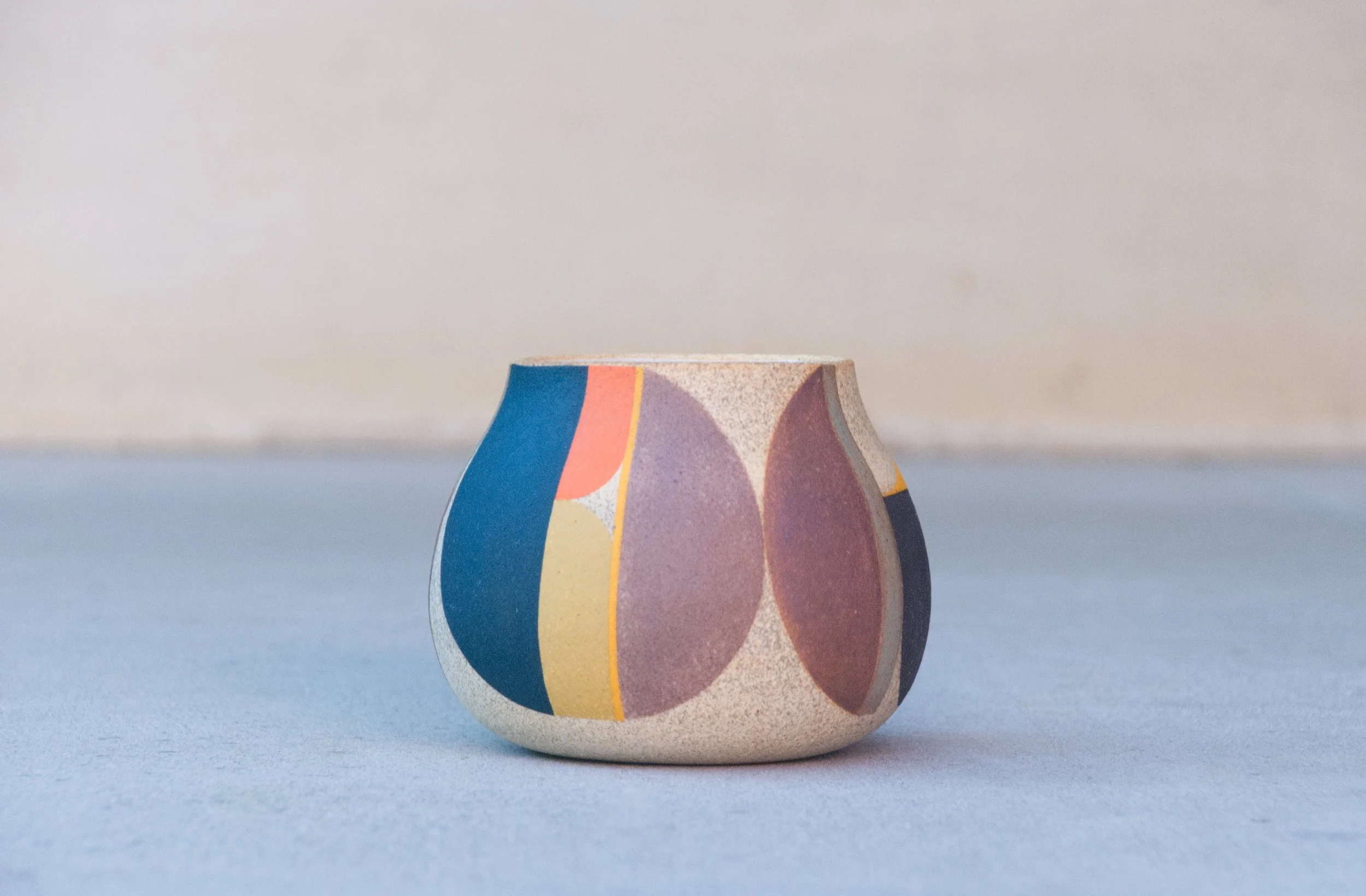 Low Pattern Vase C03.jpg