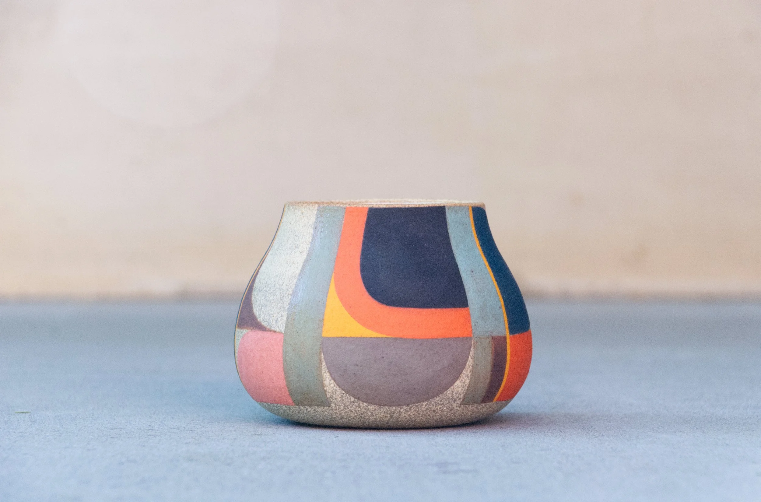 Low Pattern Vase A01.jpg