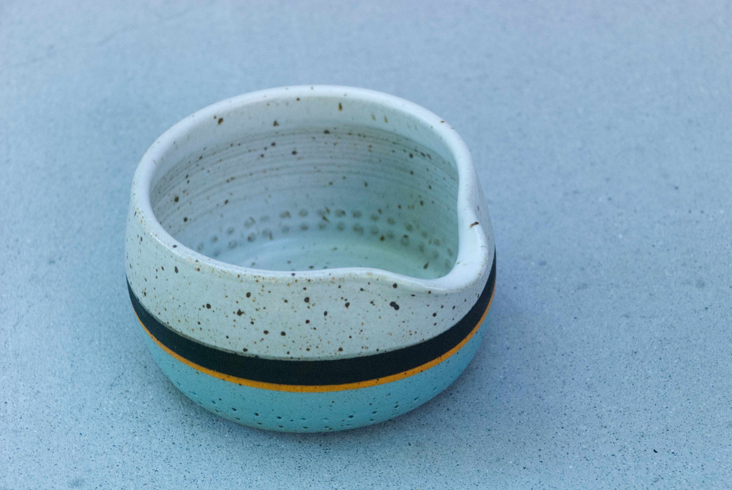 Green Dotted Matcha Bowl 04.jpg