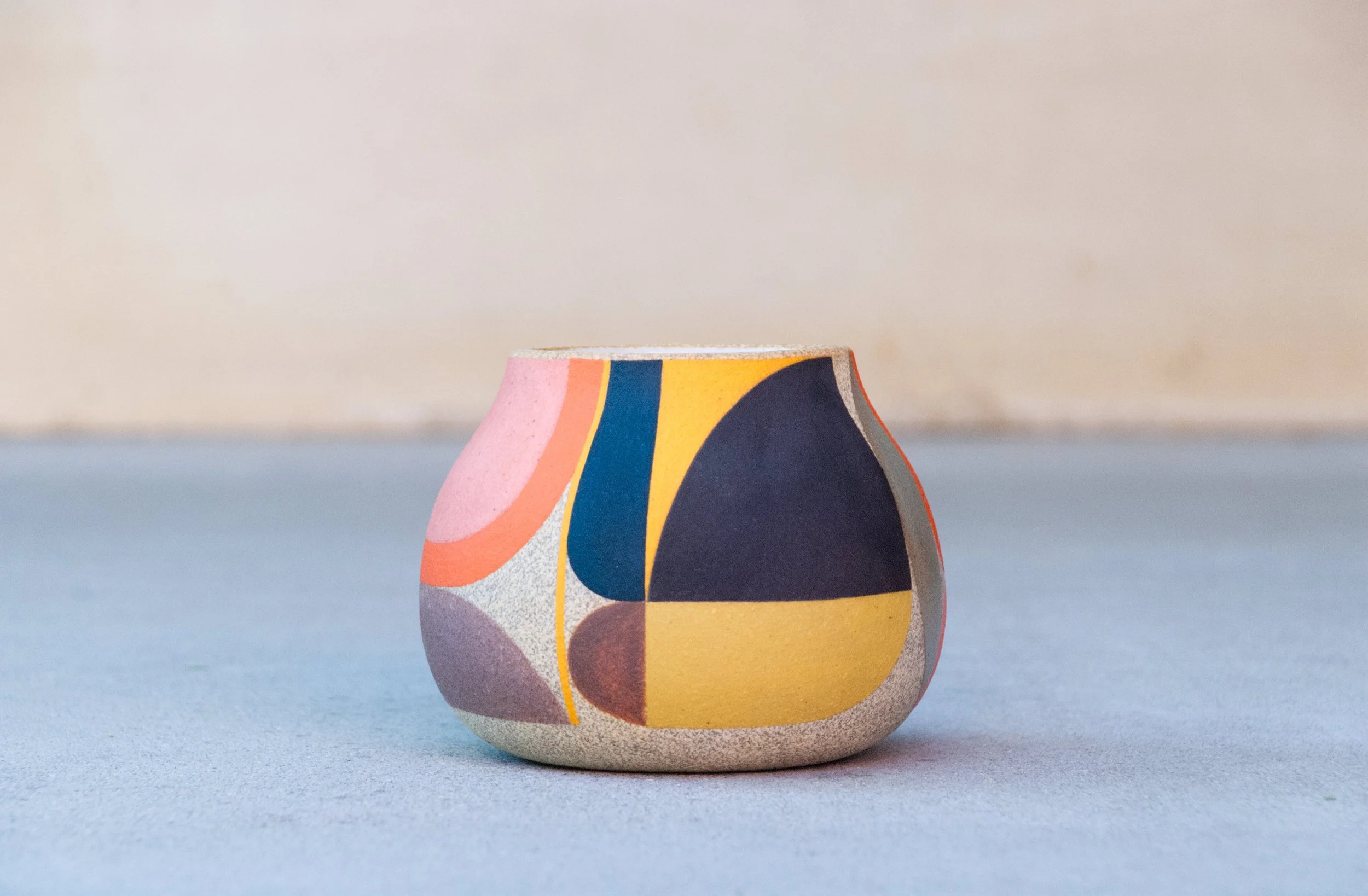 Low Pattern Vase D01.jpg