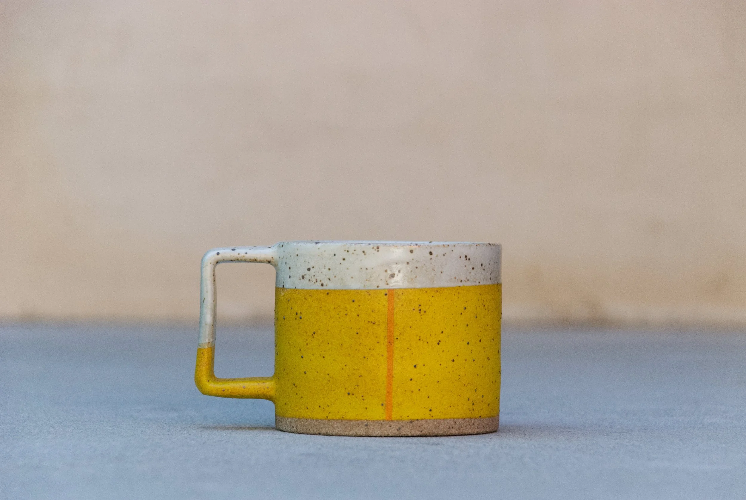 Yellow Graphic Low Mug02.jpg