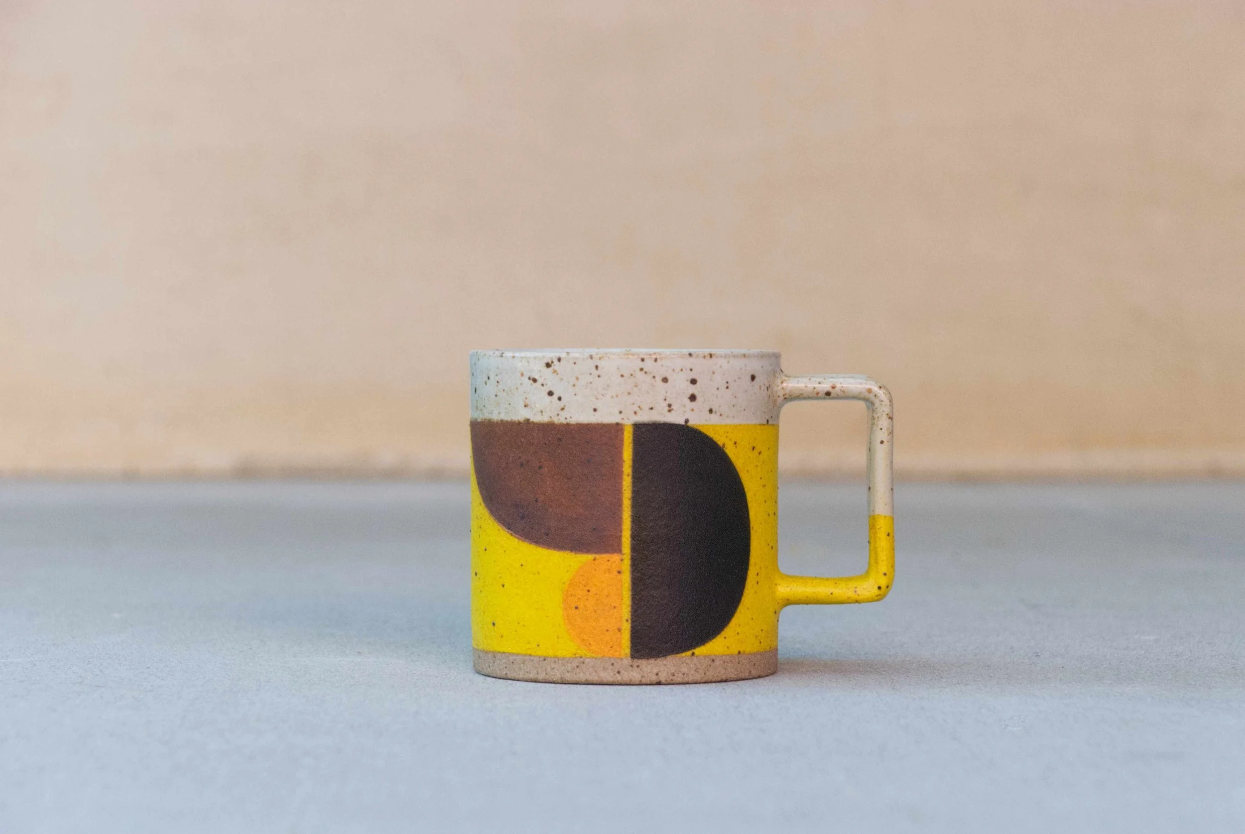 Yellow Graphic Mug01.jpg