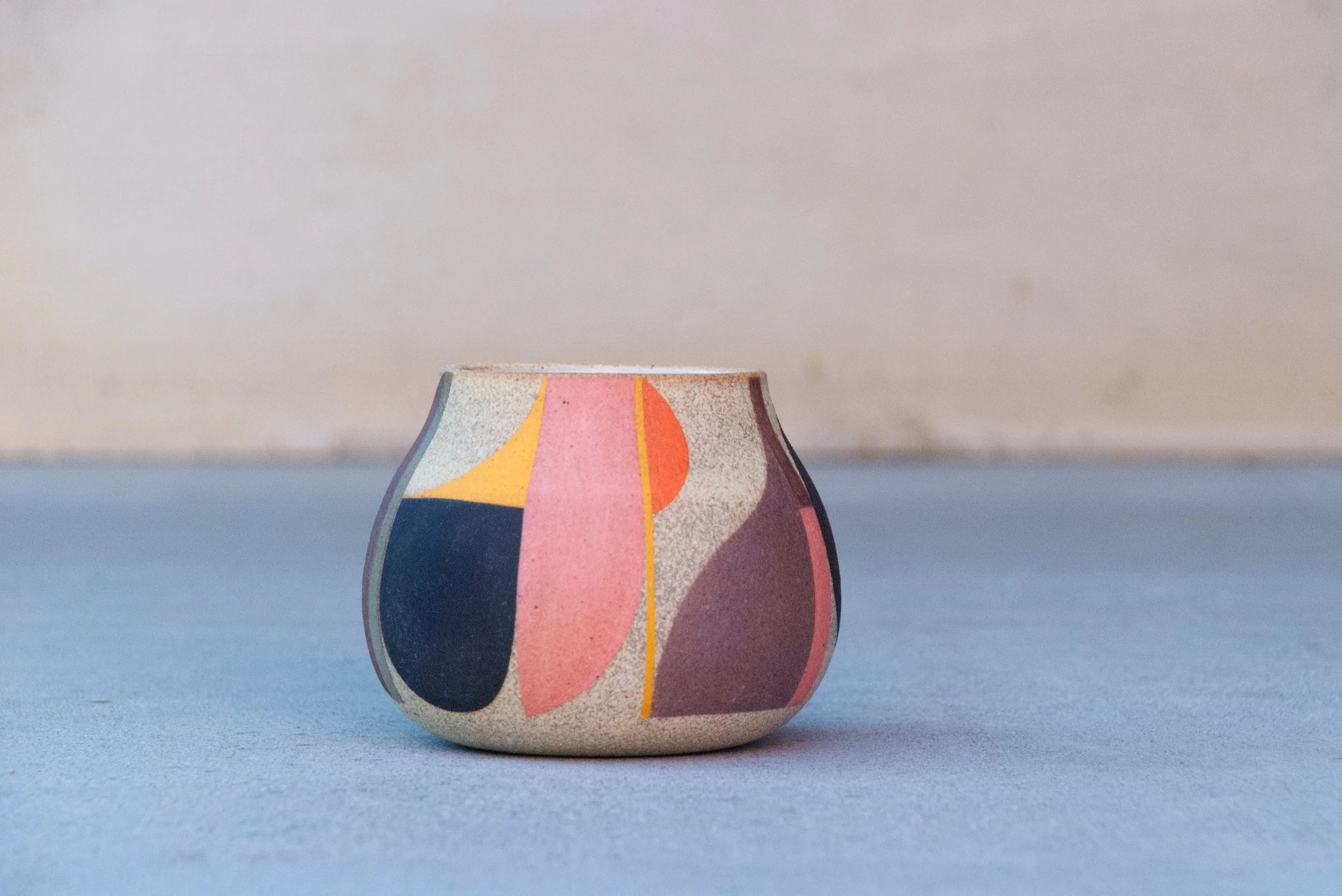 Low Pattern Vase C01.jpg