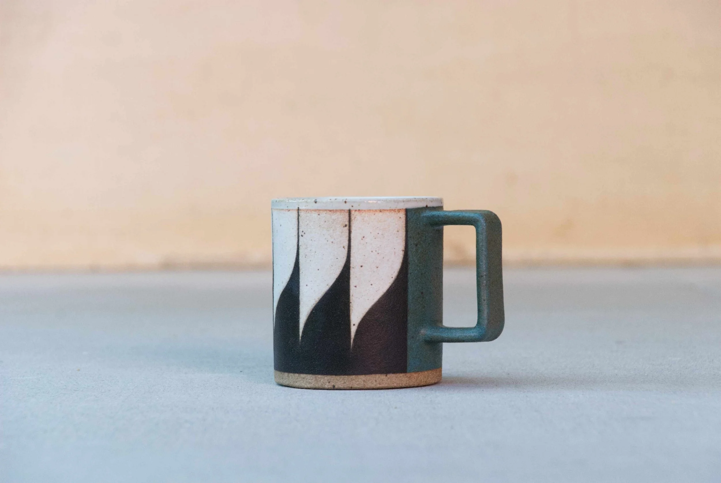Green Plume Mug04.jpg