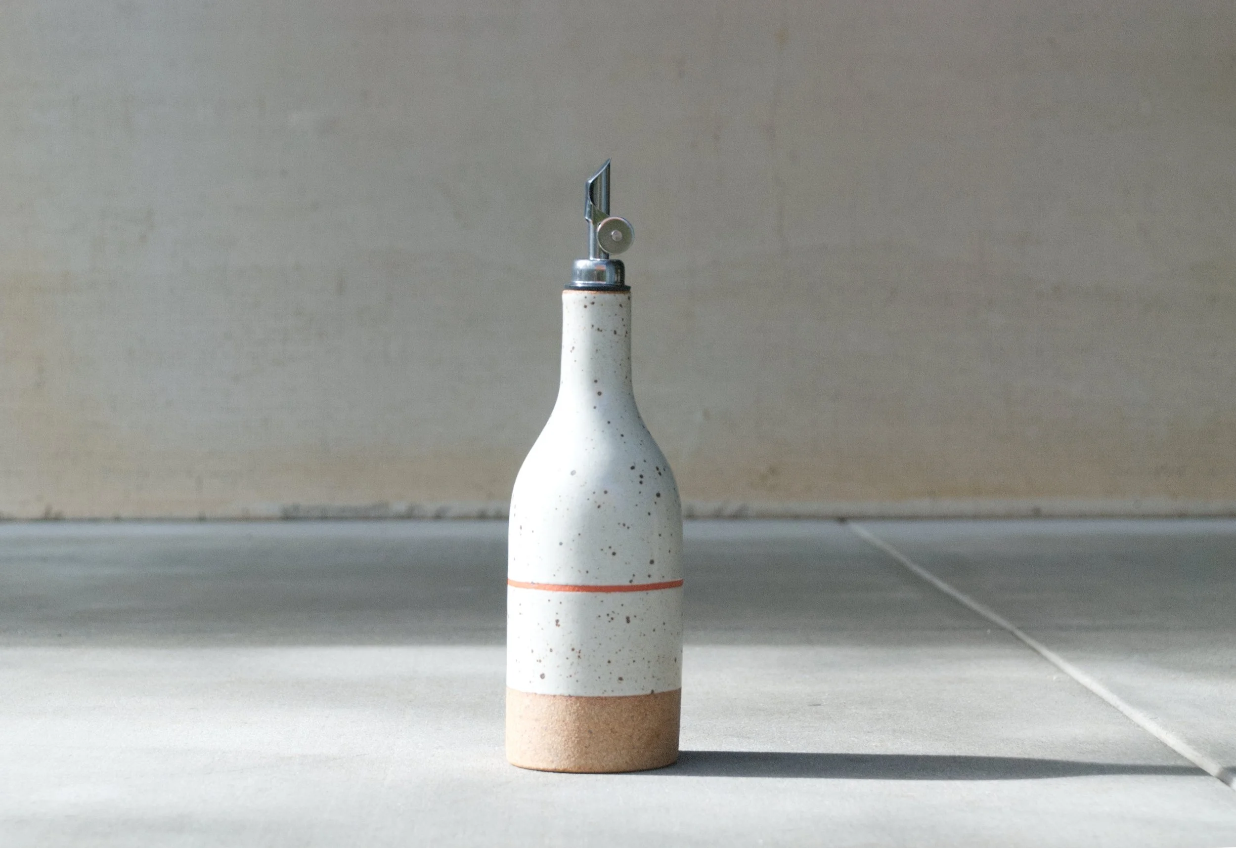 Metro Oil Bottle_A_Silver.jpg