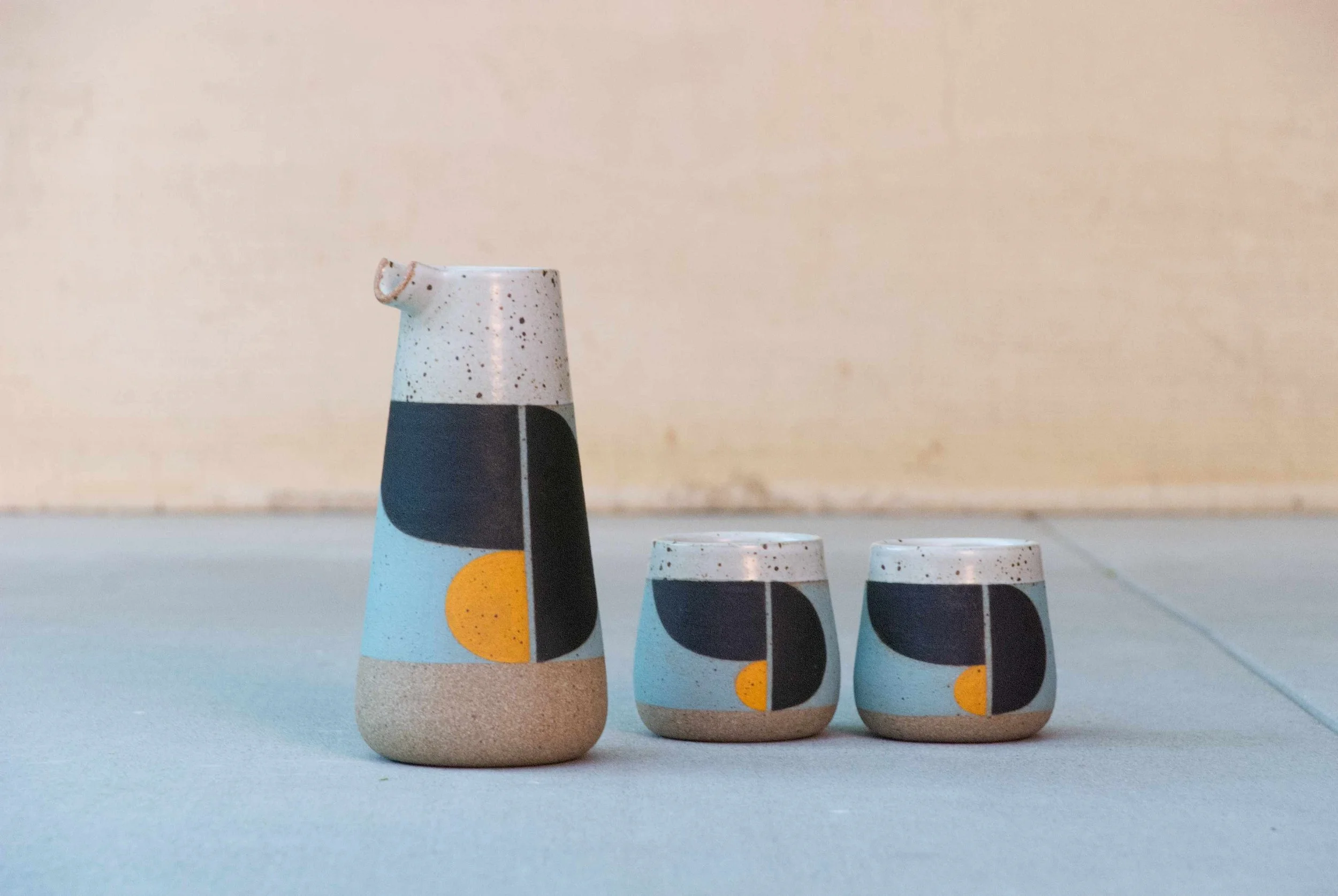 Green Graphic Decanter Set02.jpg