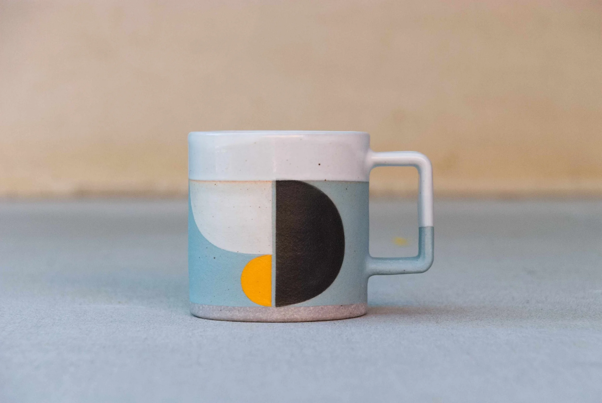 Graphic Mug light blue 01.jpg