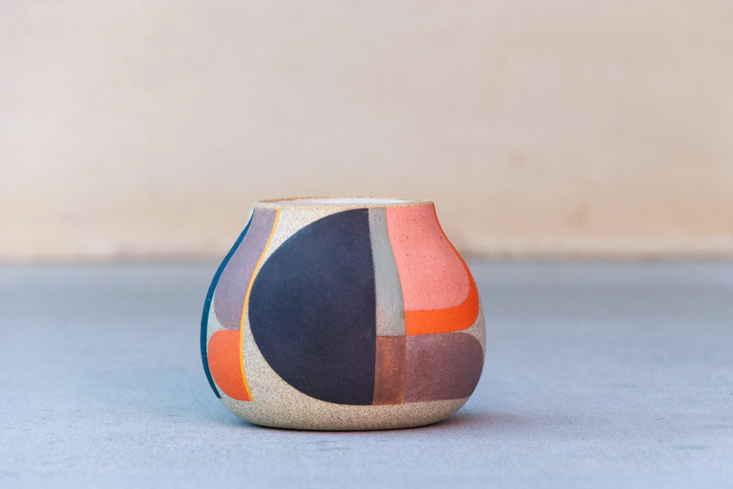 Low Pattern Vase D04.jpg