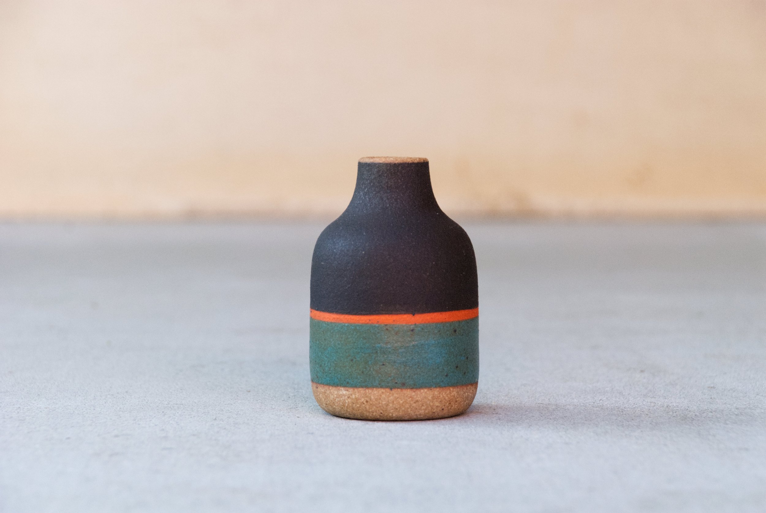 Metro Black small bottle.jpg