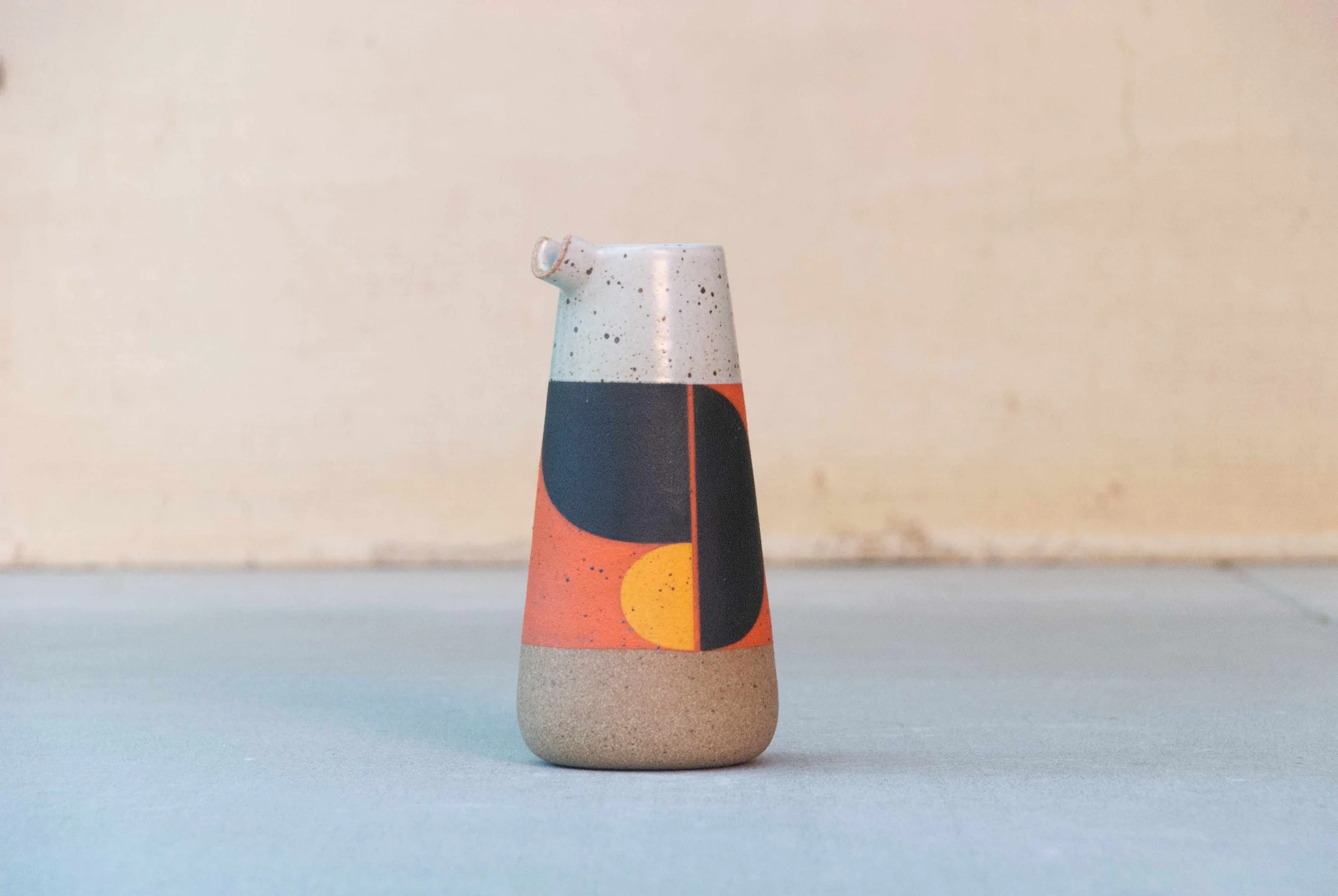 Red Graphic Decanter02.jpg