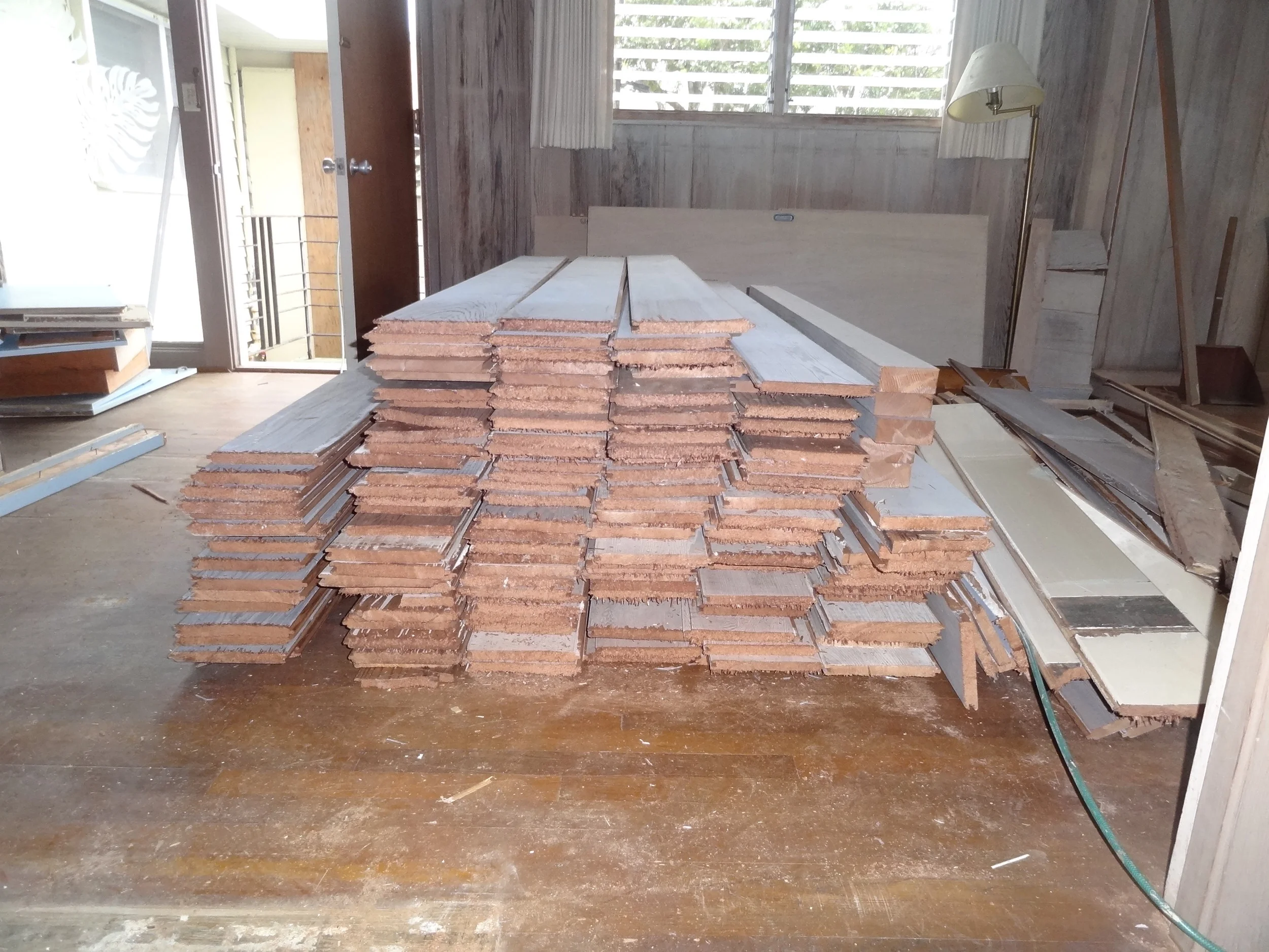 DECONSTRUCTION: Manoa House
