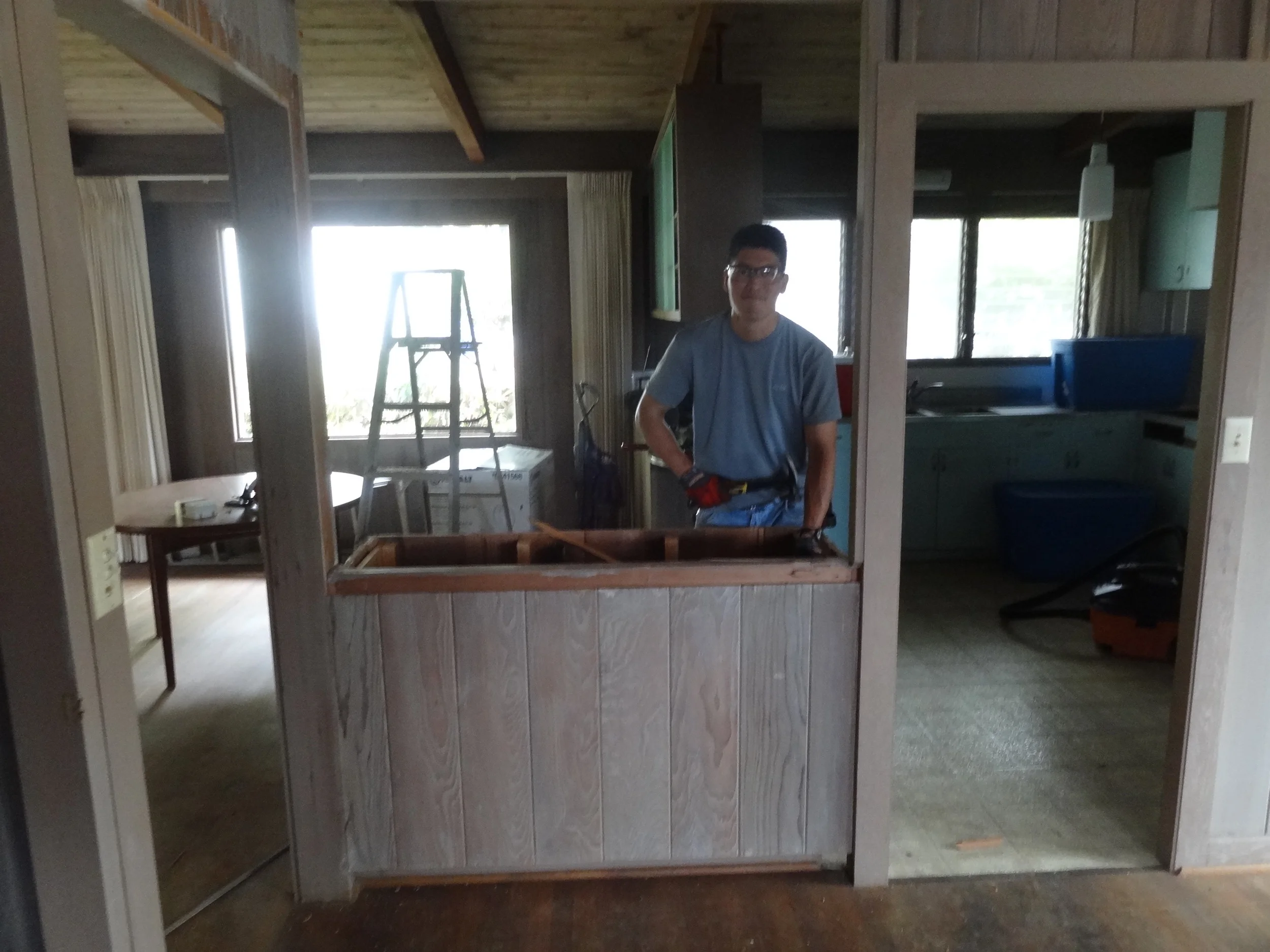 DECONSTRUCTION: Manoa House