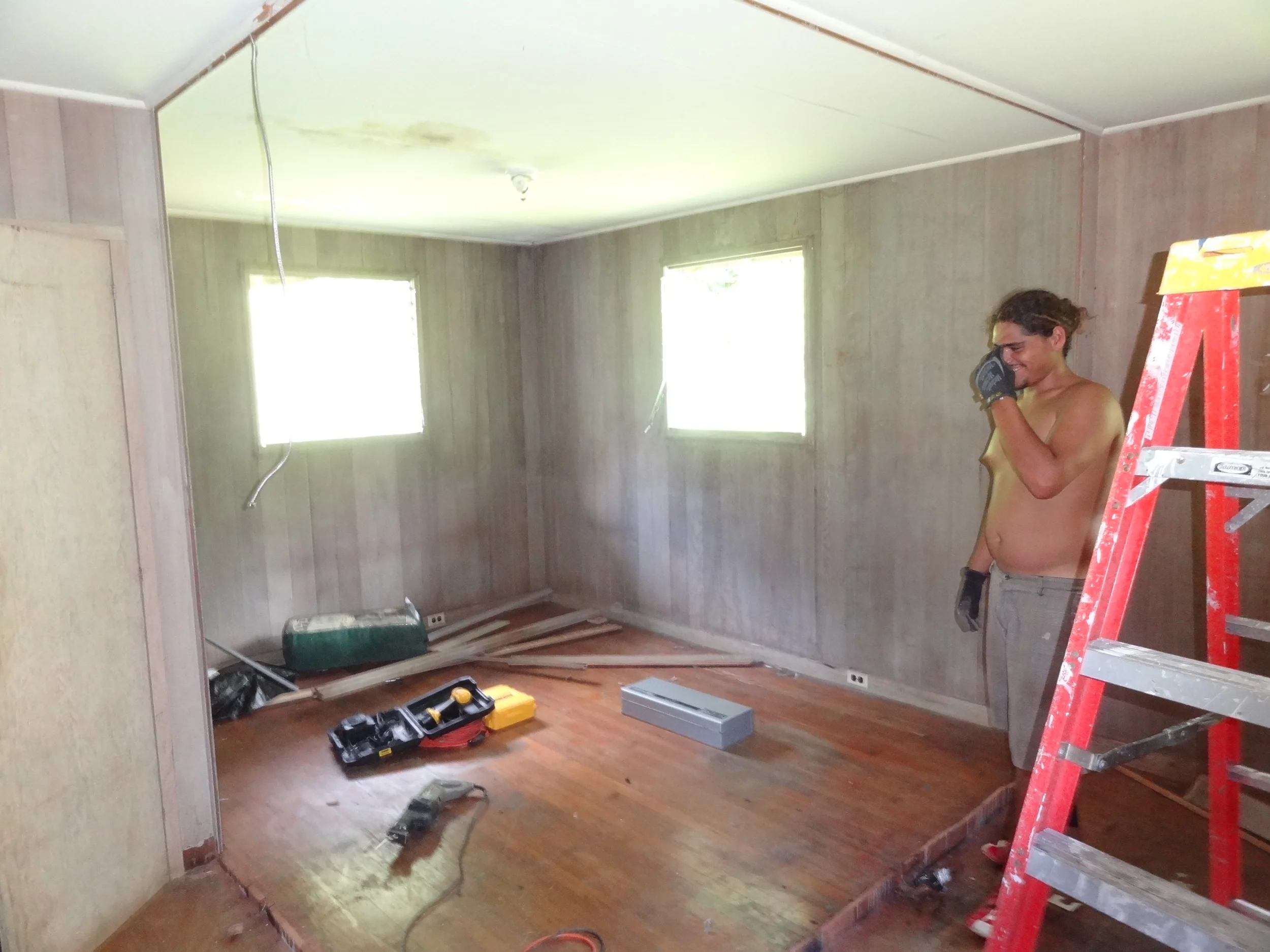 DECONSTRUCTION: Kalihi Valley House