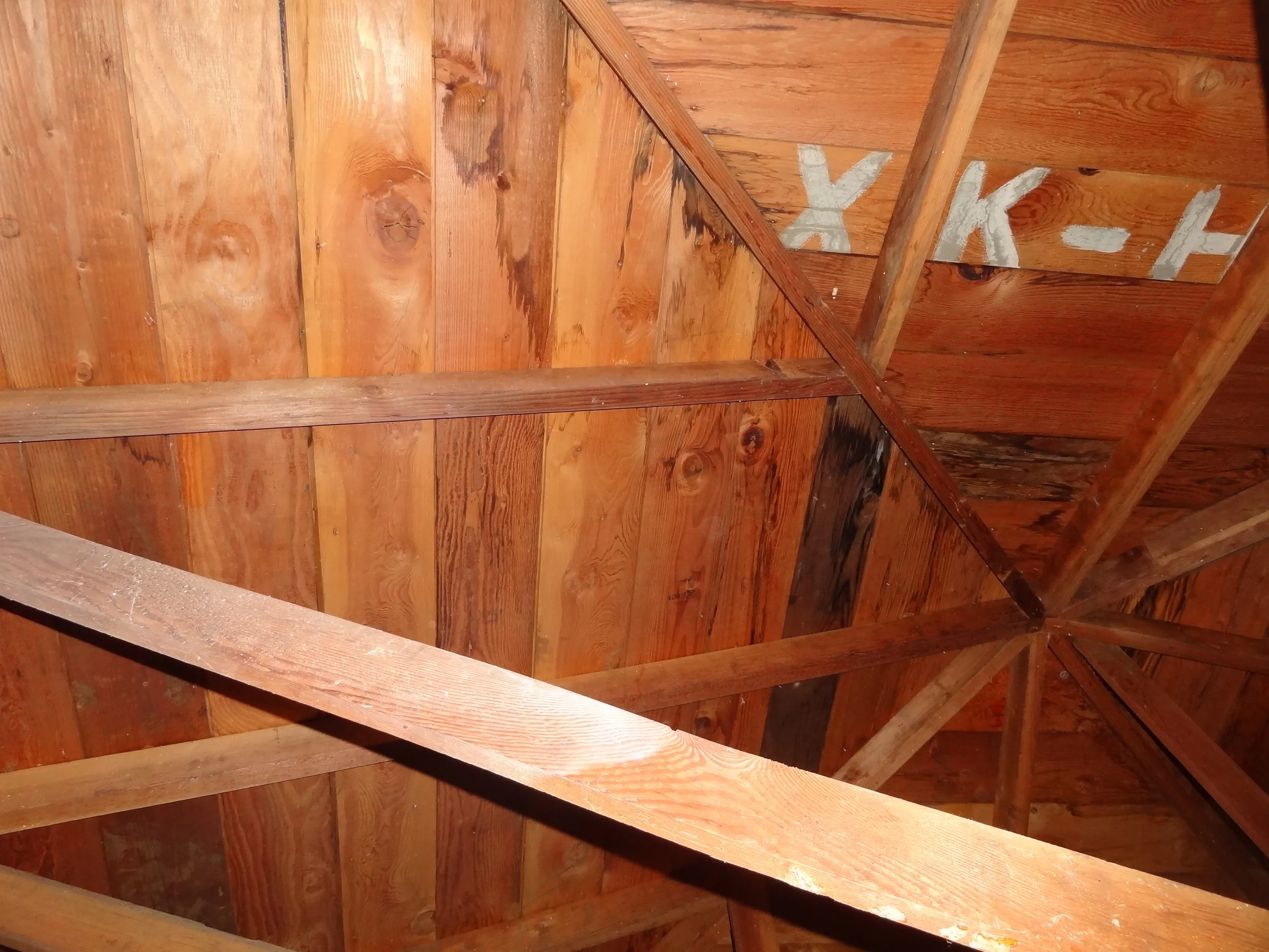 DECONSTRUCTION: Kalihi Valley House