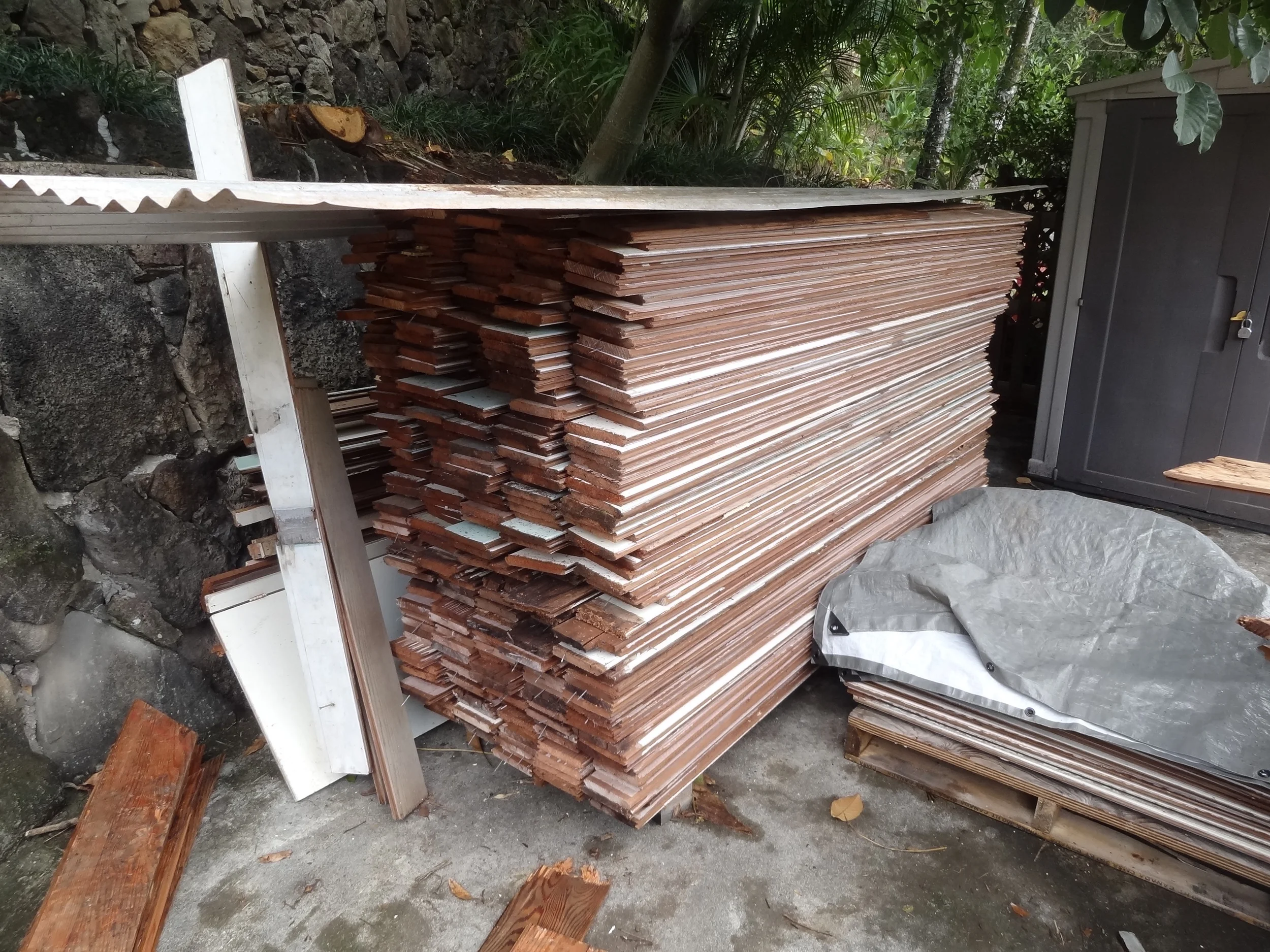 DECONSTRUCTION: Kalihi Valley House