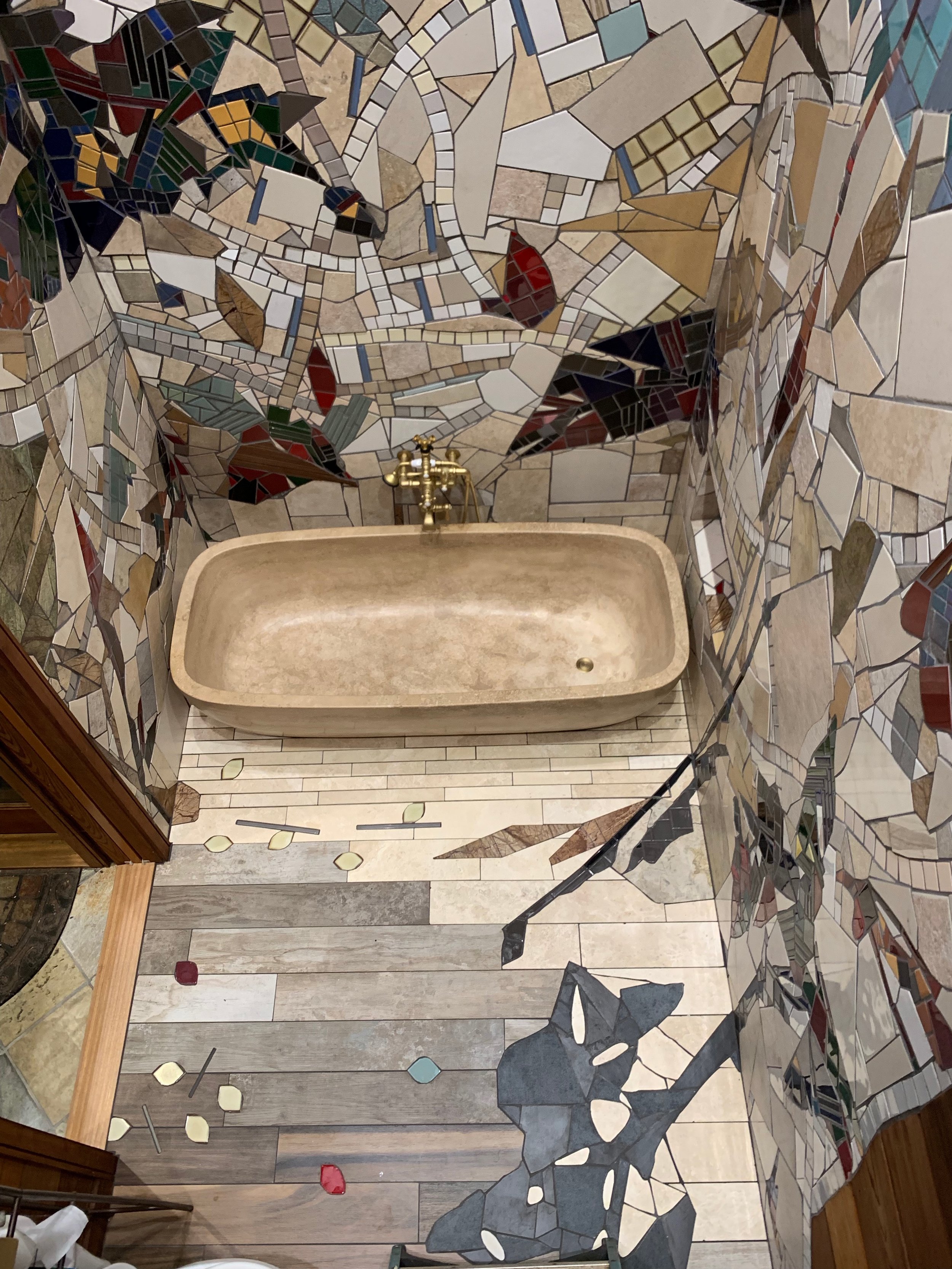 biophilic bathroom.jpeg