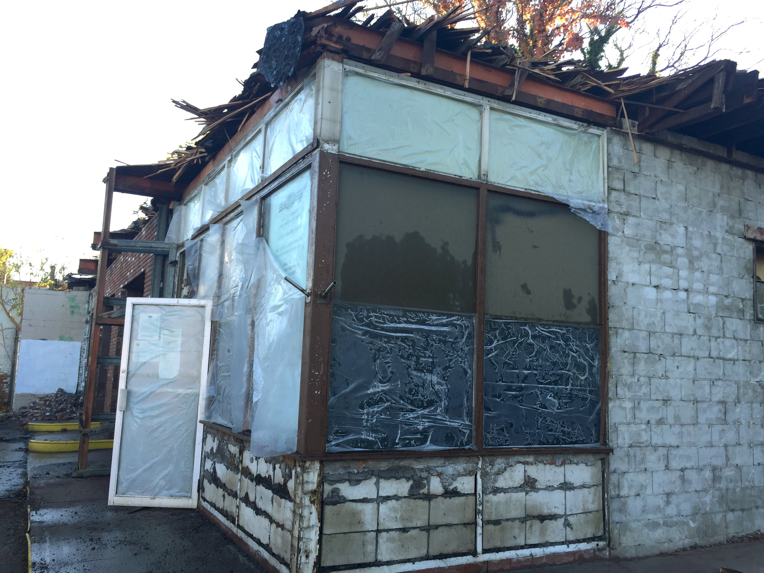  Close-up of original plate-glass framing. When this building was first built in 1956, it was probably mostly glass. 