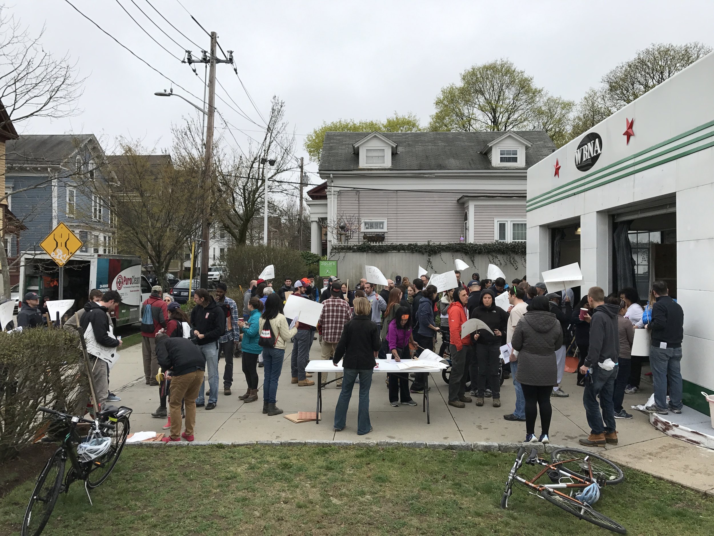  Neighbors and volunteers gather at WBNA at 9am 