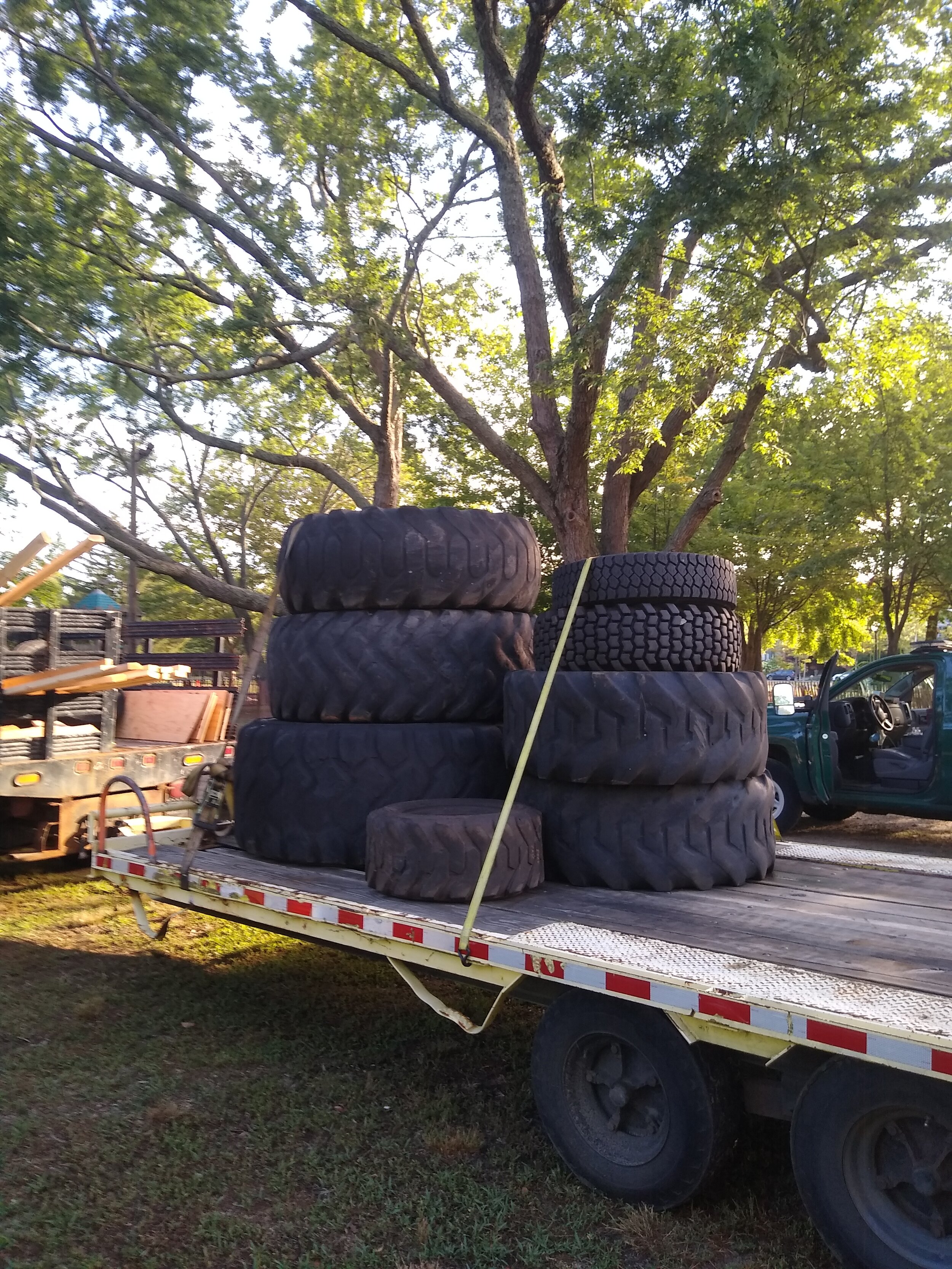  Reuse/recycle! Tires used for Dex’s body arrive by truck in summer 2020 