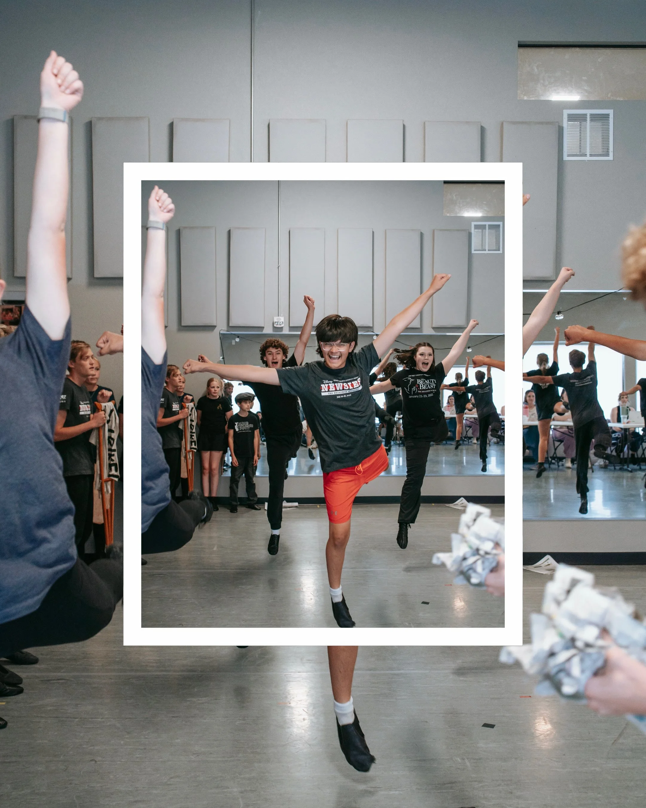 Last rehearsal. 📰❤️

Next up:
🎭 In-Studio Tech
✨ In-Studio Dress
🏛️ The ENT Center

Then&hellip; we carry the banner!

See you there. 🗽

STARZ Theater Company presents NEWSIES
📅 July 16 - 18 , 2026 
🎟 Tickets on sale: www.starztheater.org or ht
