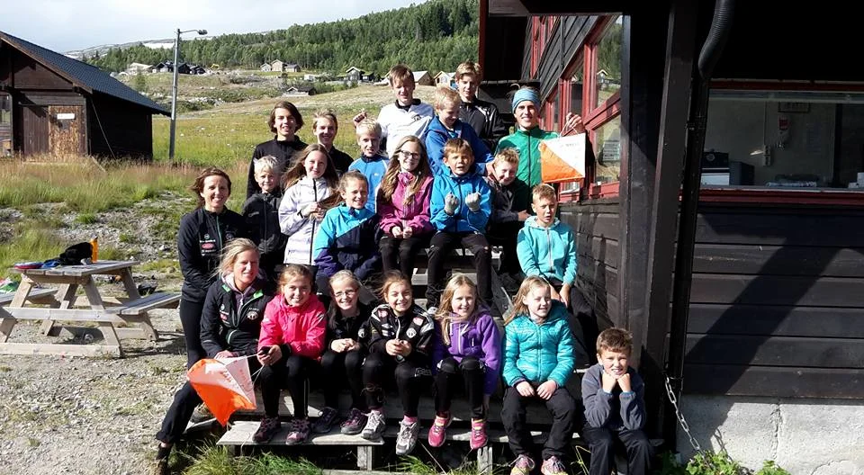 20 tøffe barn og ungdommar på o-trolleir i Hodlekve 11.-12.9