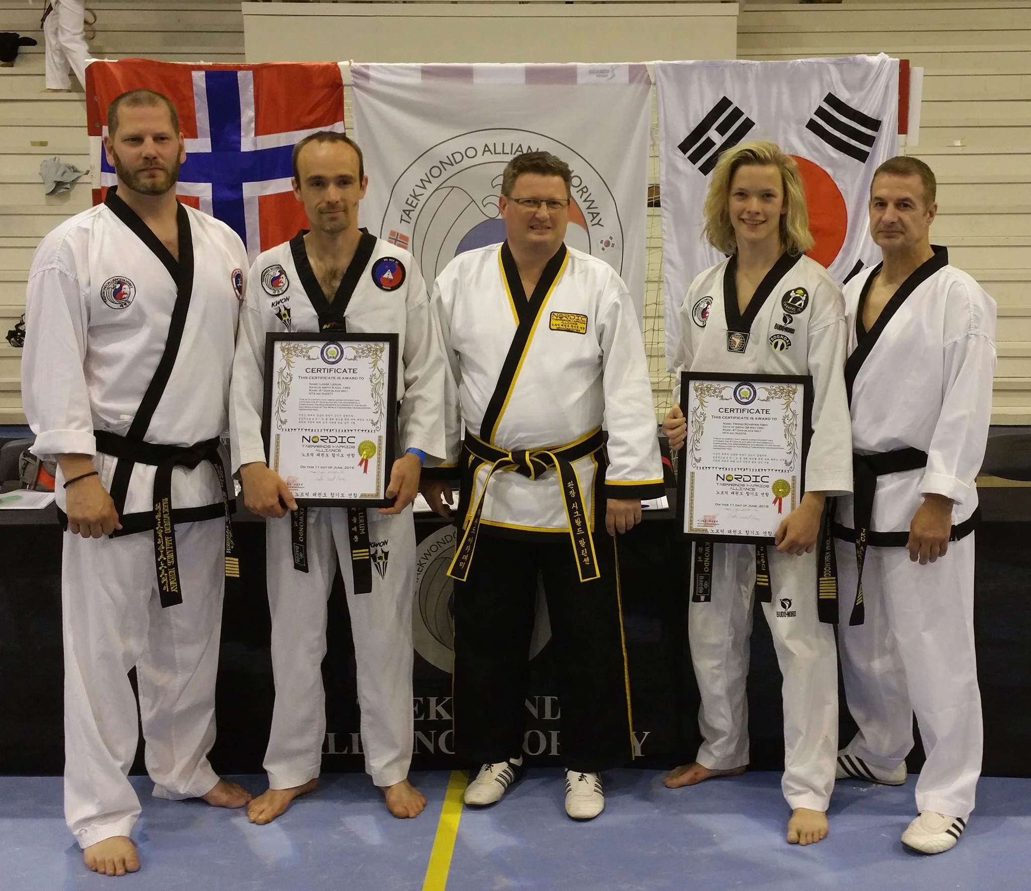 To slitne, men nøgde masterar. Frå venstre; Master Morten Sunnset Larsen (Skedsmo), Master Lasse Lerum (Vevring), Grandmaster Sigvald Martinsen (Sverige), Master Trond Schøyen Høgi, Master John Kirkwood (Skottland) Foto: Runar Langeteig