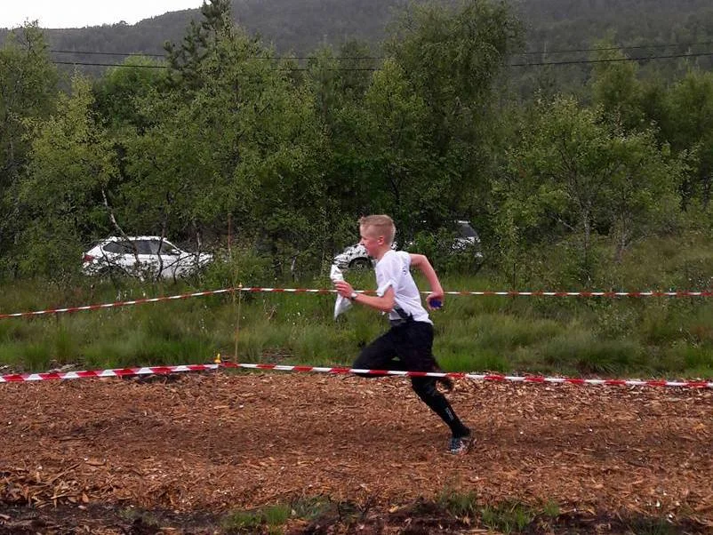 Håkon i sprint mot mål.