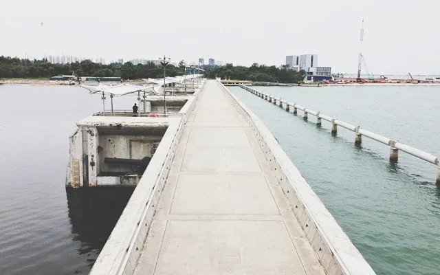 View from Marina Barrage (NEWater area)