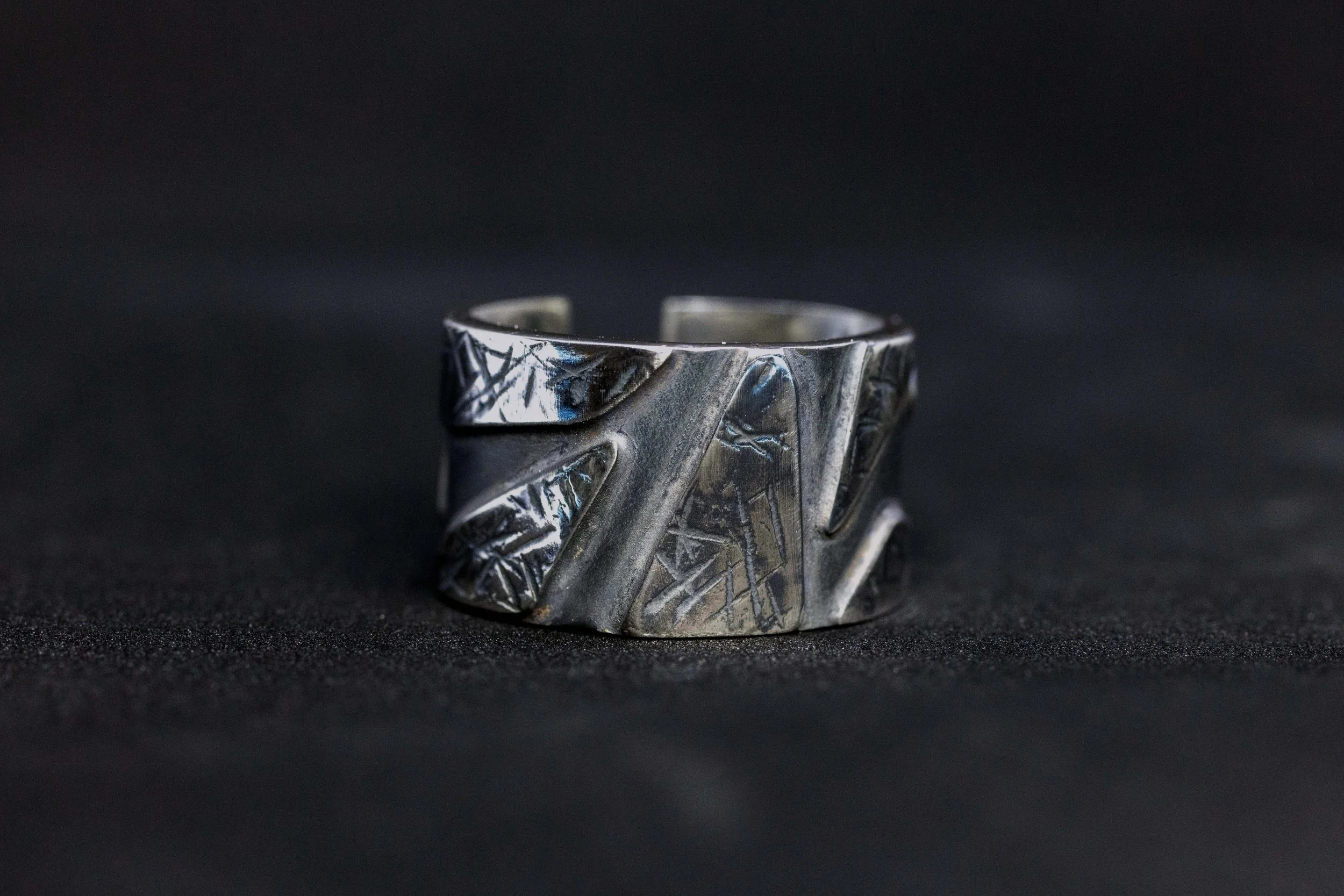 Anillo 44