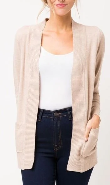 Cardigan Classe-Beige Front.jpeg
