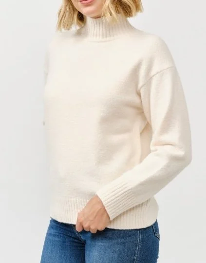 Nubbed Roule Creme Front.jpeg