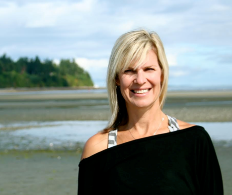 Beth-Hanishewski-seaside.png
