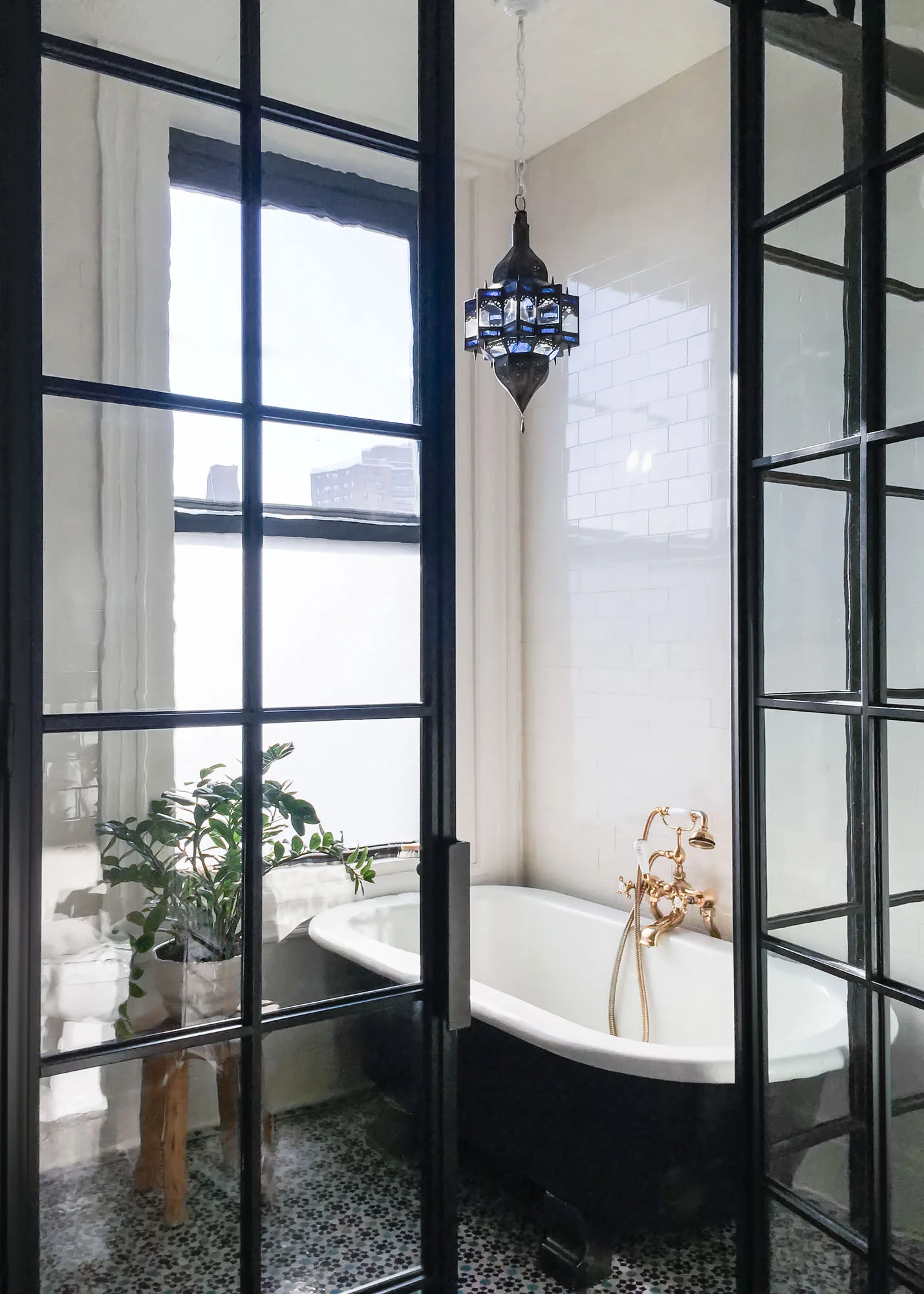 master_bathroom_01.jpg