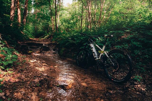 #Weekend #husqvarna #hc8 #husqvarnabicycles #husky #hardcross #husqvarnahc8 #bike #husqvarnaebikes #ebike #bikes #bikesofinstagram #fully #fox36 #foxsuspension #outdoor #outdoorlife #pedelec #mountainbike #husqepack #endurolife  #sonylover #sonyimage